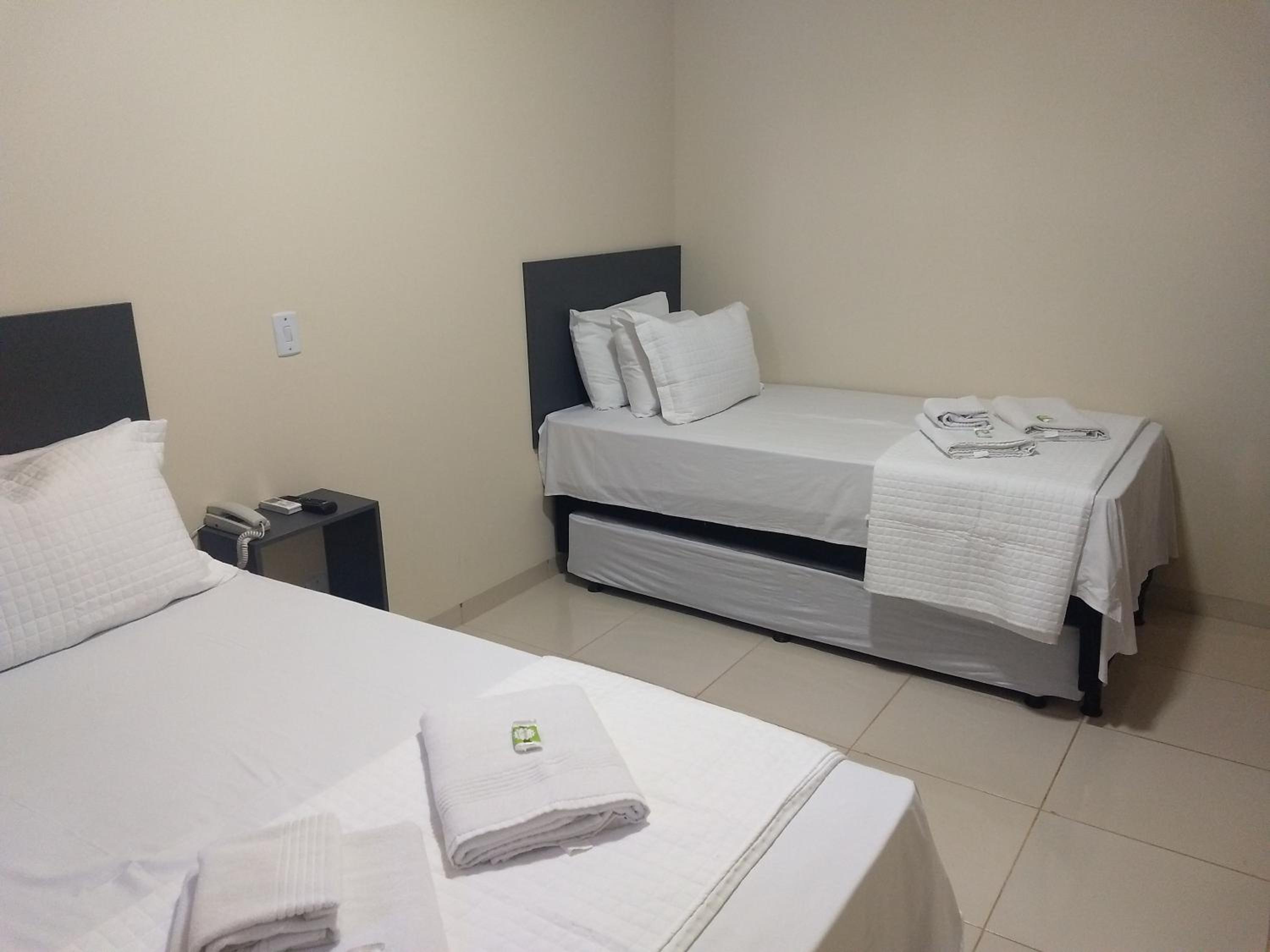 Deluxe Family Suite