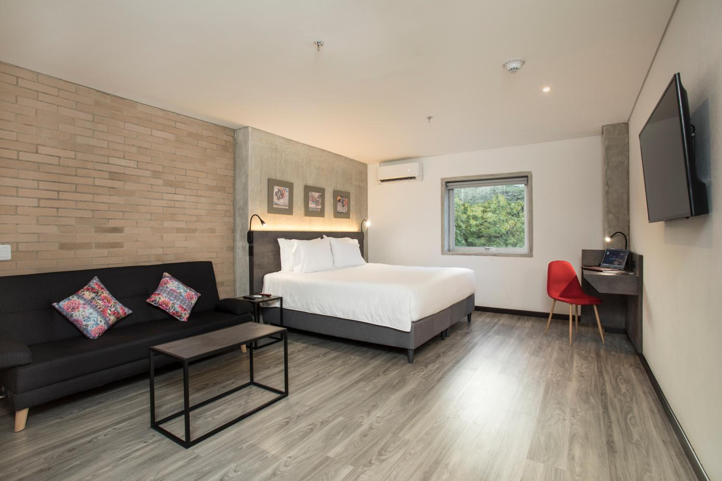 Deluxe Double Room photo 2