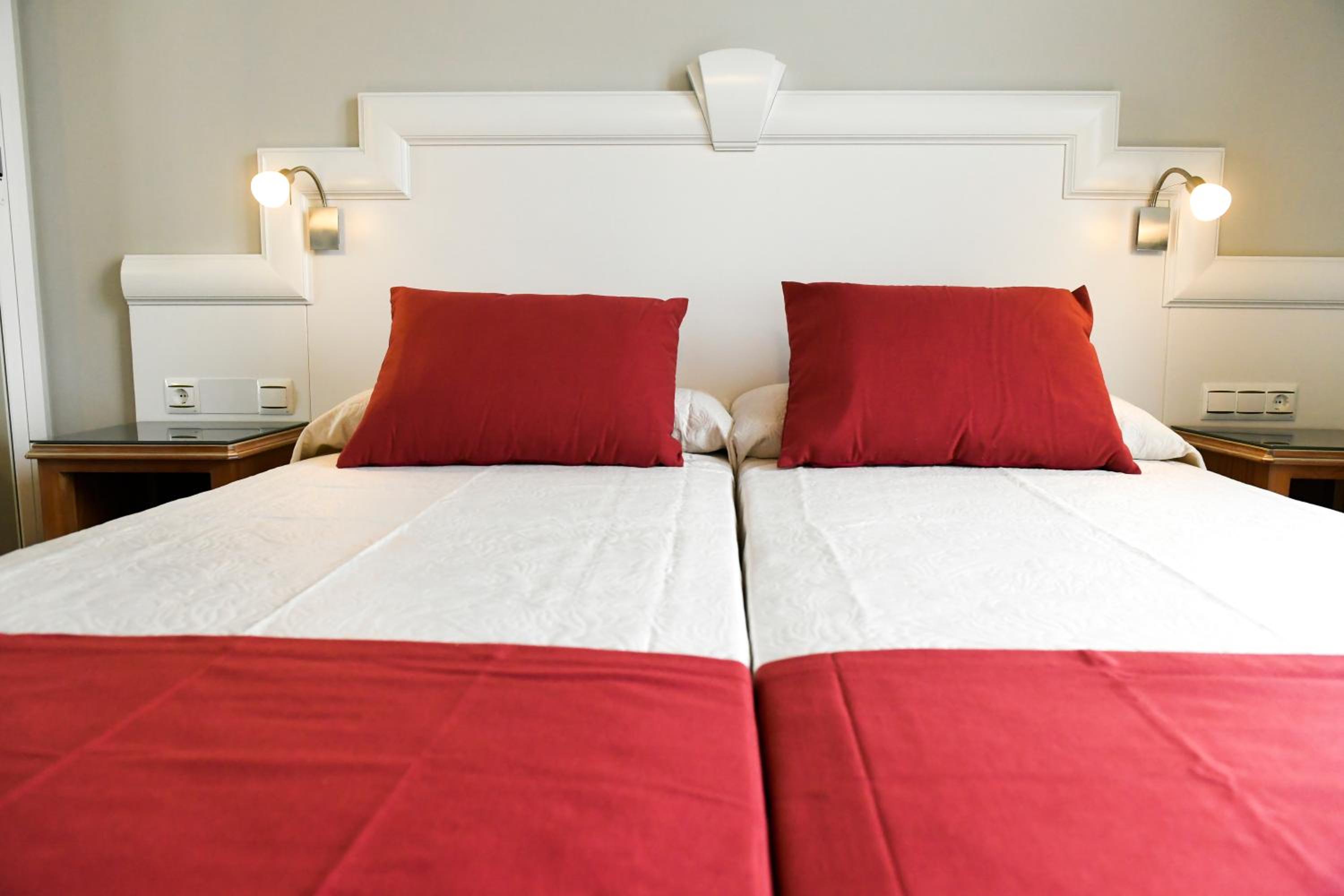 Double Room - Photo 4
