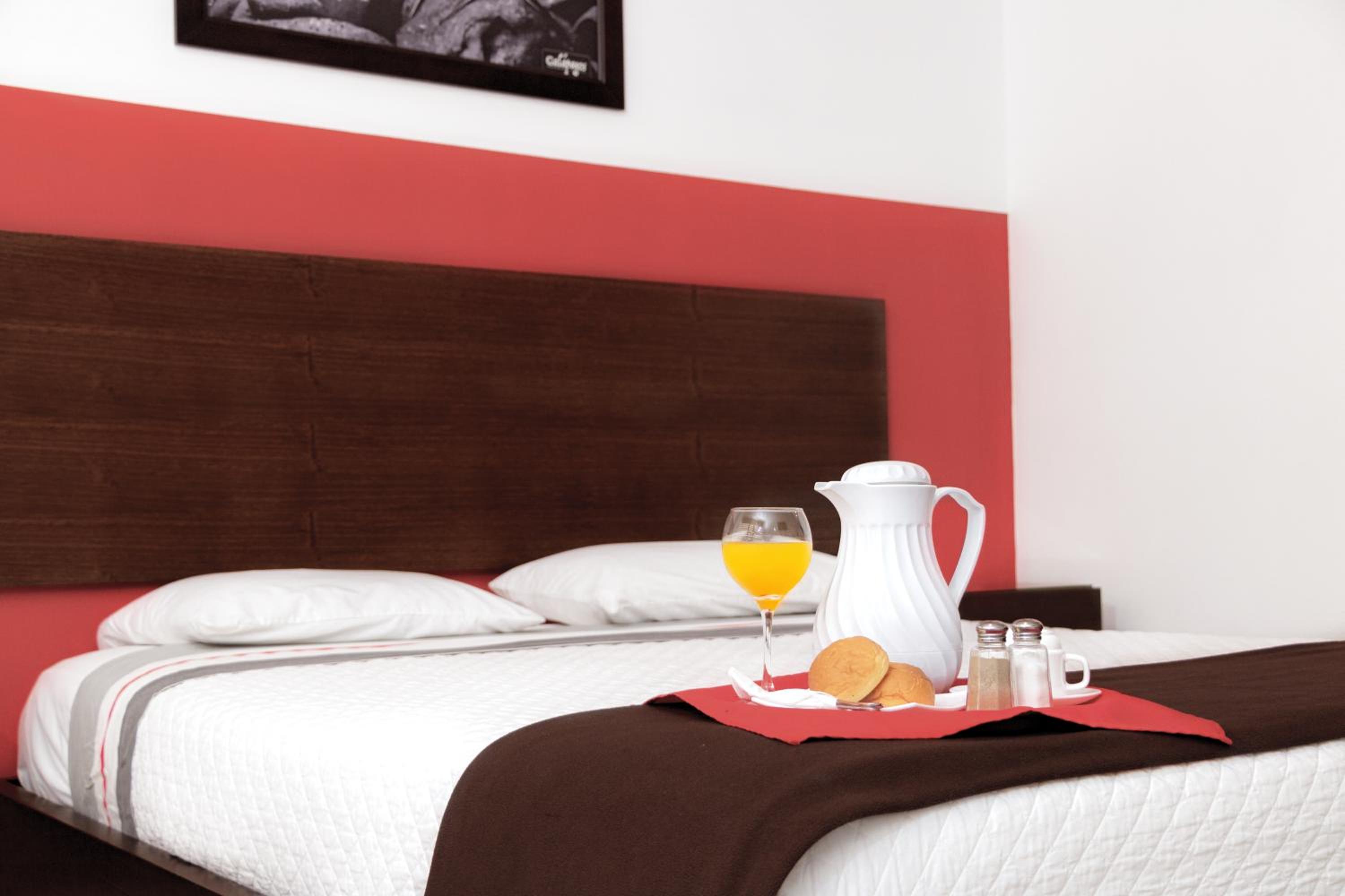 Double or Twin Room photo 3