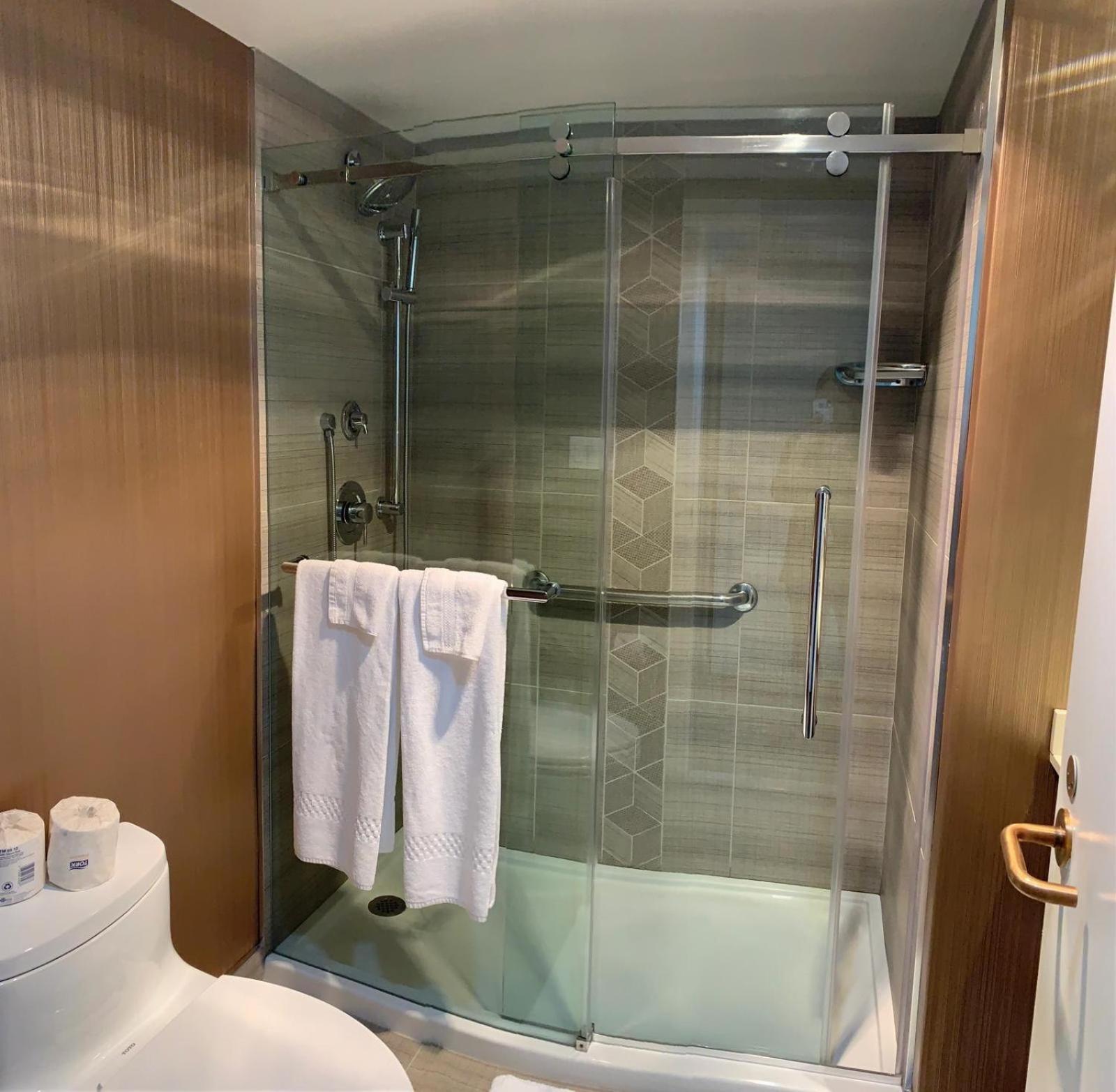 Deluxe Double Room with Two Double Beds photo 2