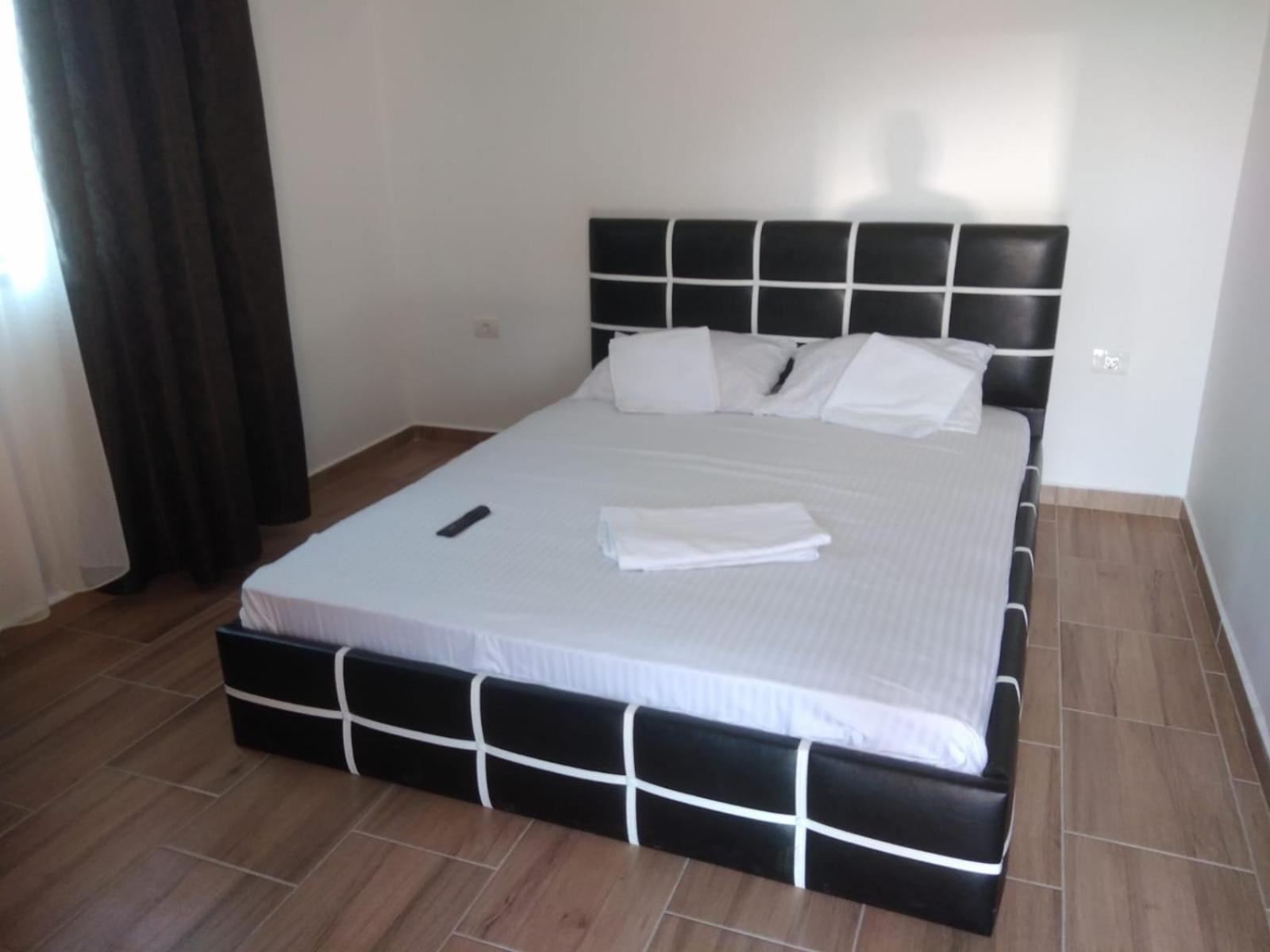 Deluxe Room (2 Adults + 1 Child) photo 1