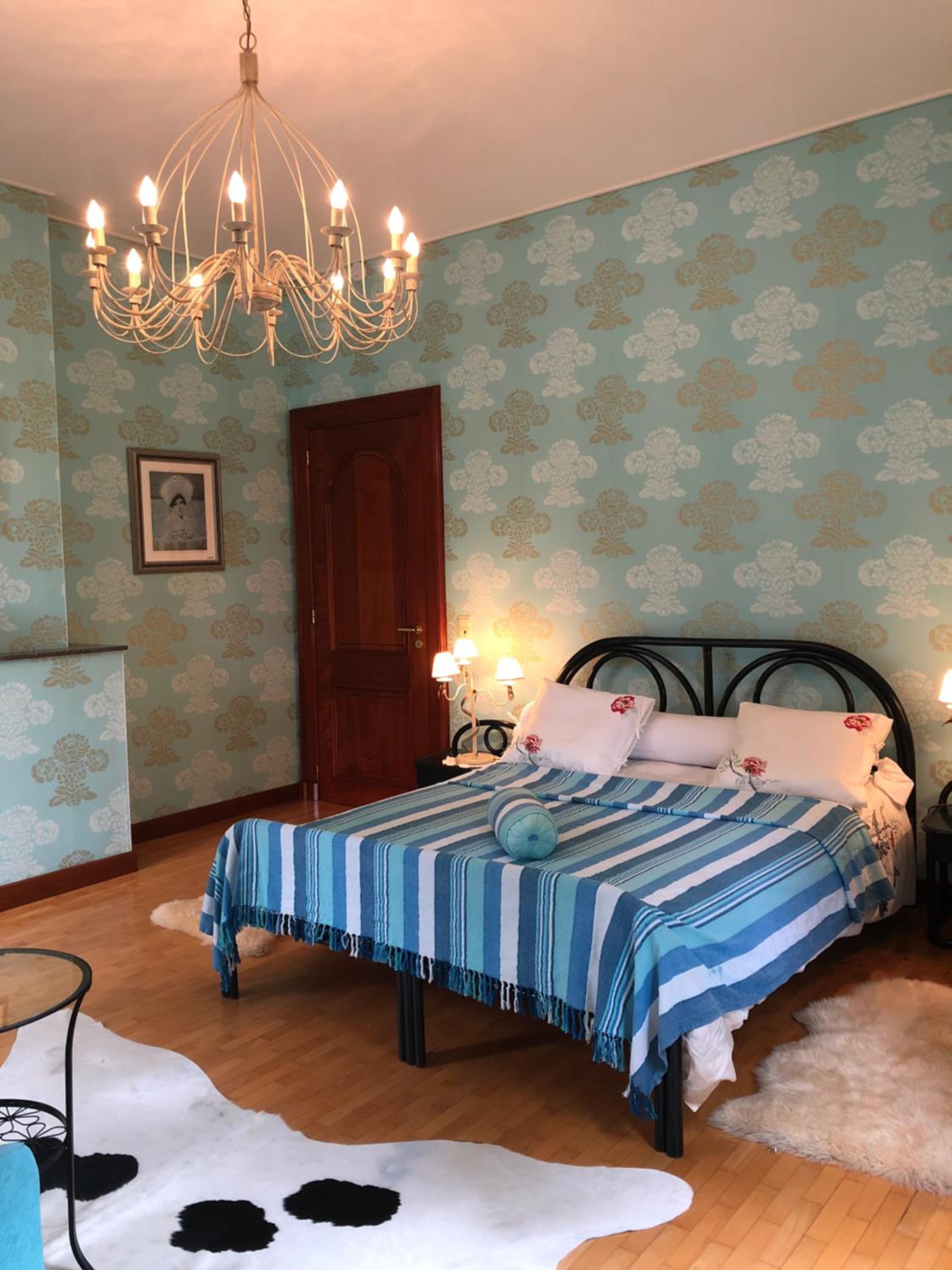 Double Room with Spa Bath photo 2