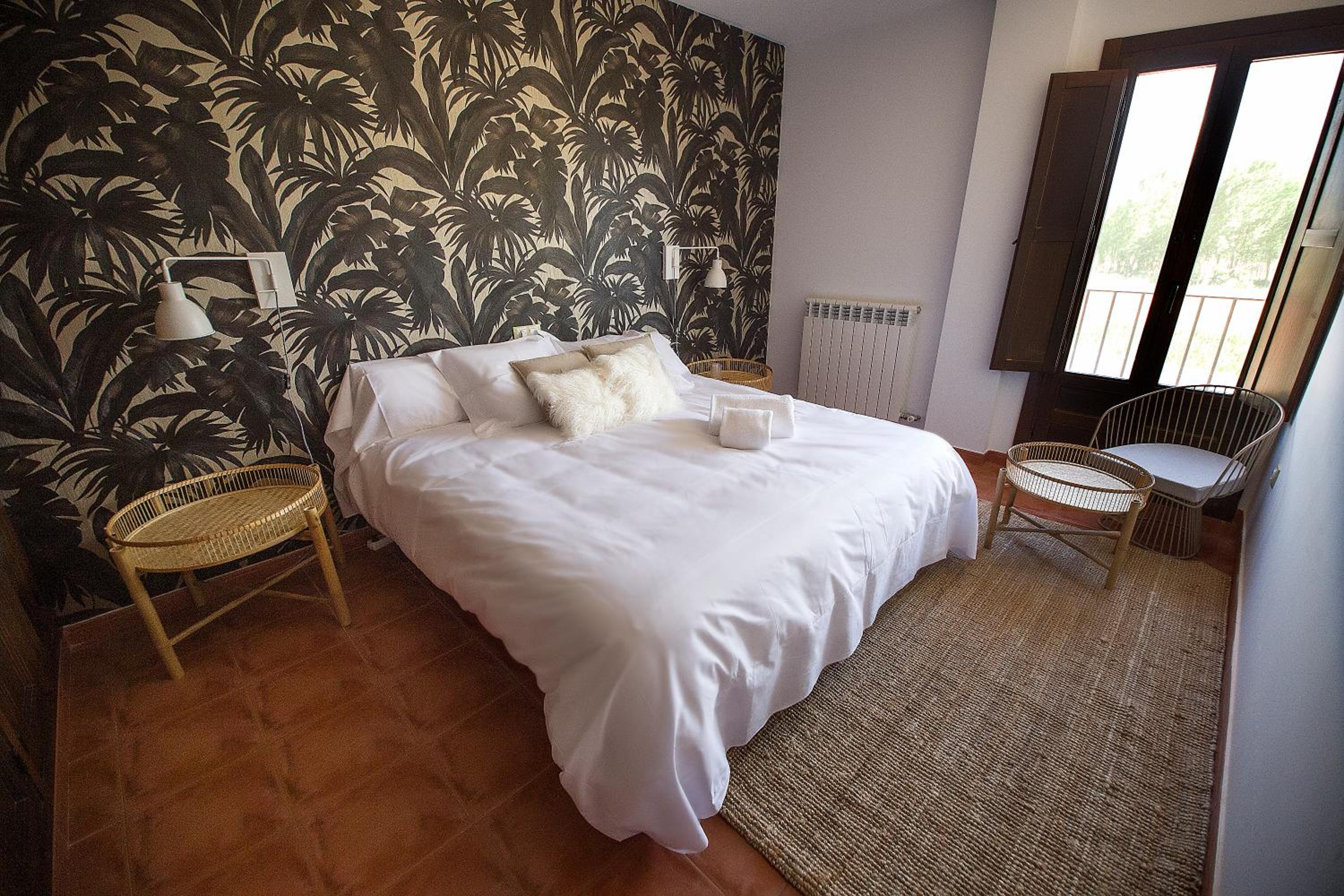 Double Room - Photo 5