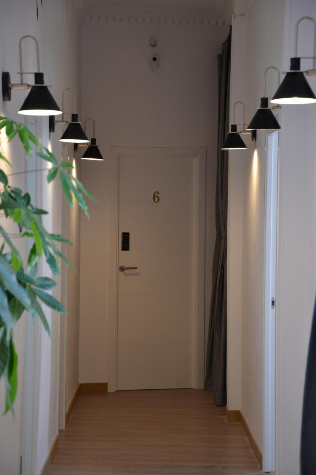 Twin Room with Terrace - Photo 2