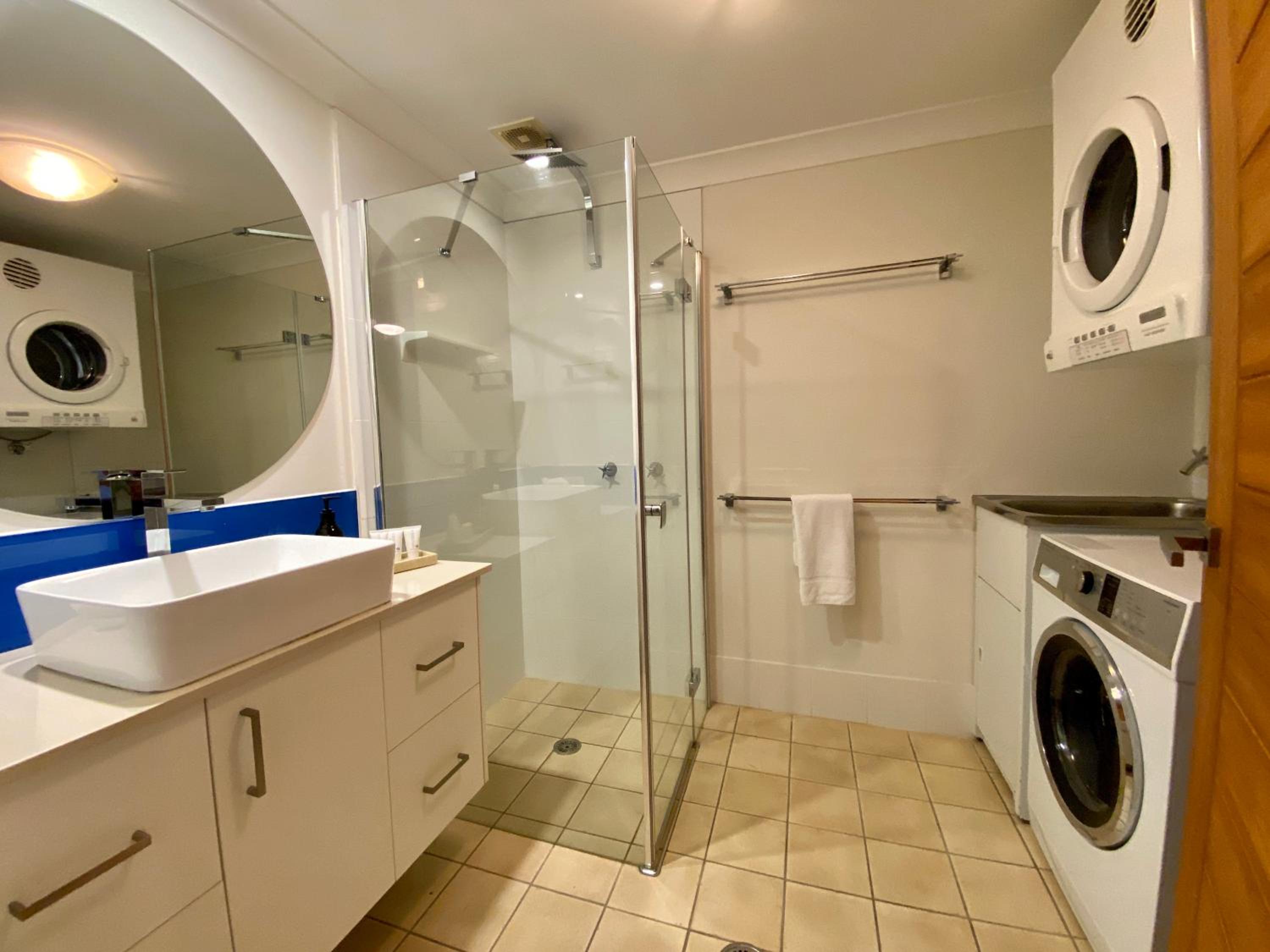Superior One-Bedroom Apartment