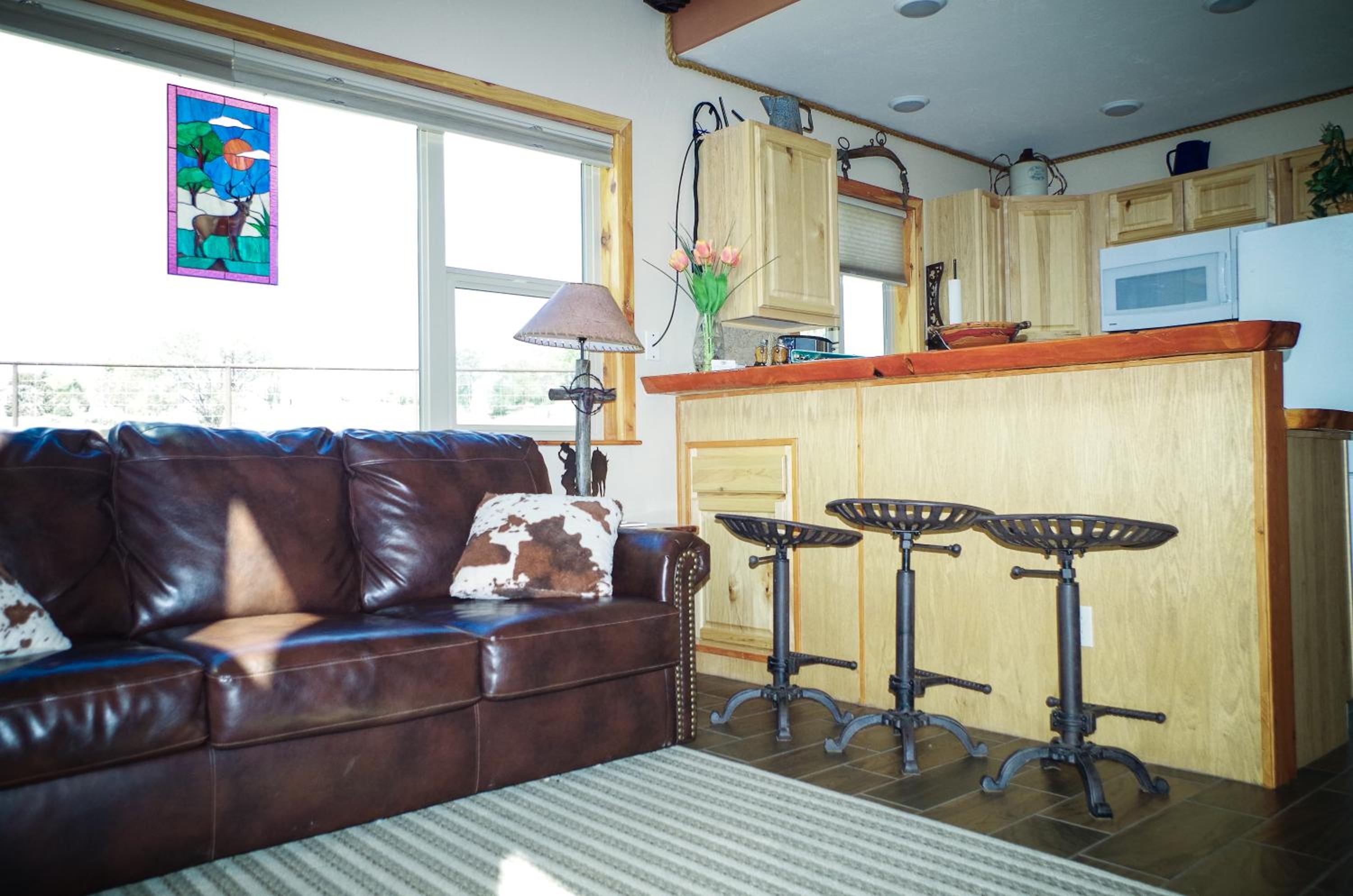 Two-Bedroom House - Photo 15