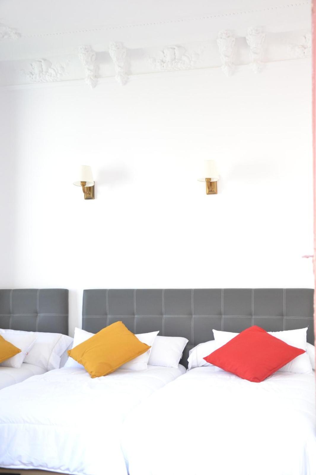 Twin Room with Terrace - Photo 5