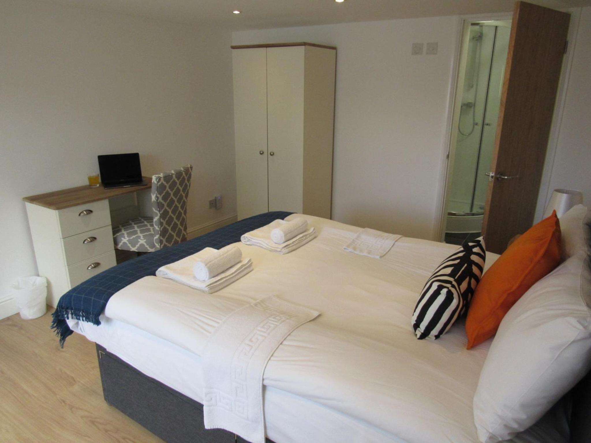 En-Suite Large Family Room - Photo 1