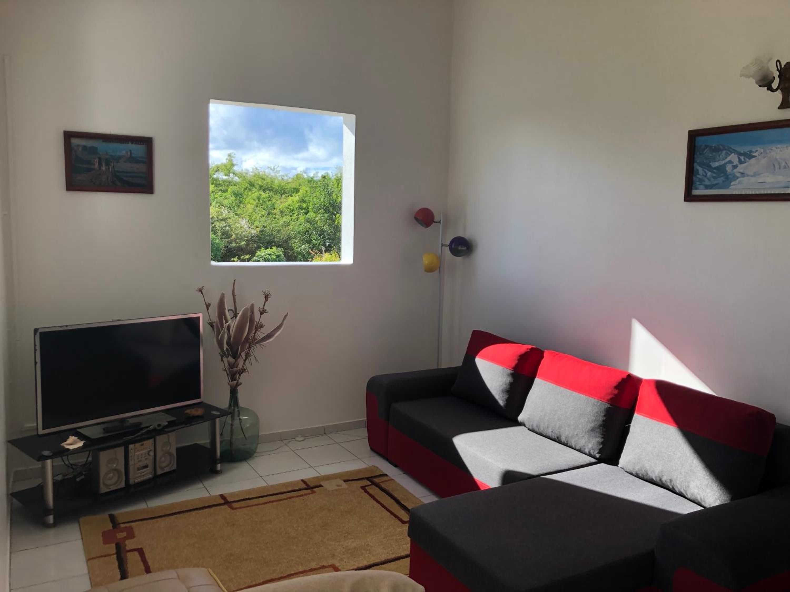 Two-Bedroom House photo 3