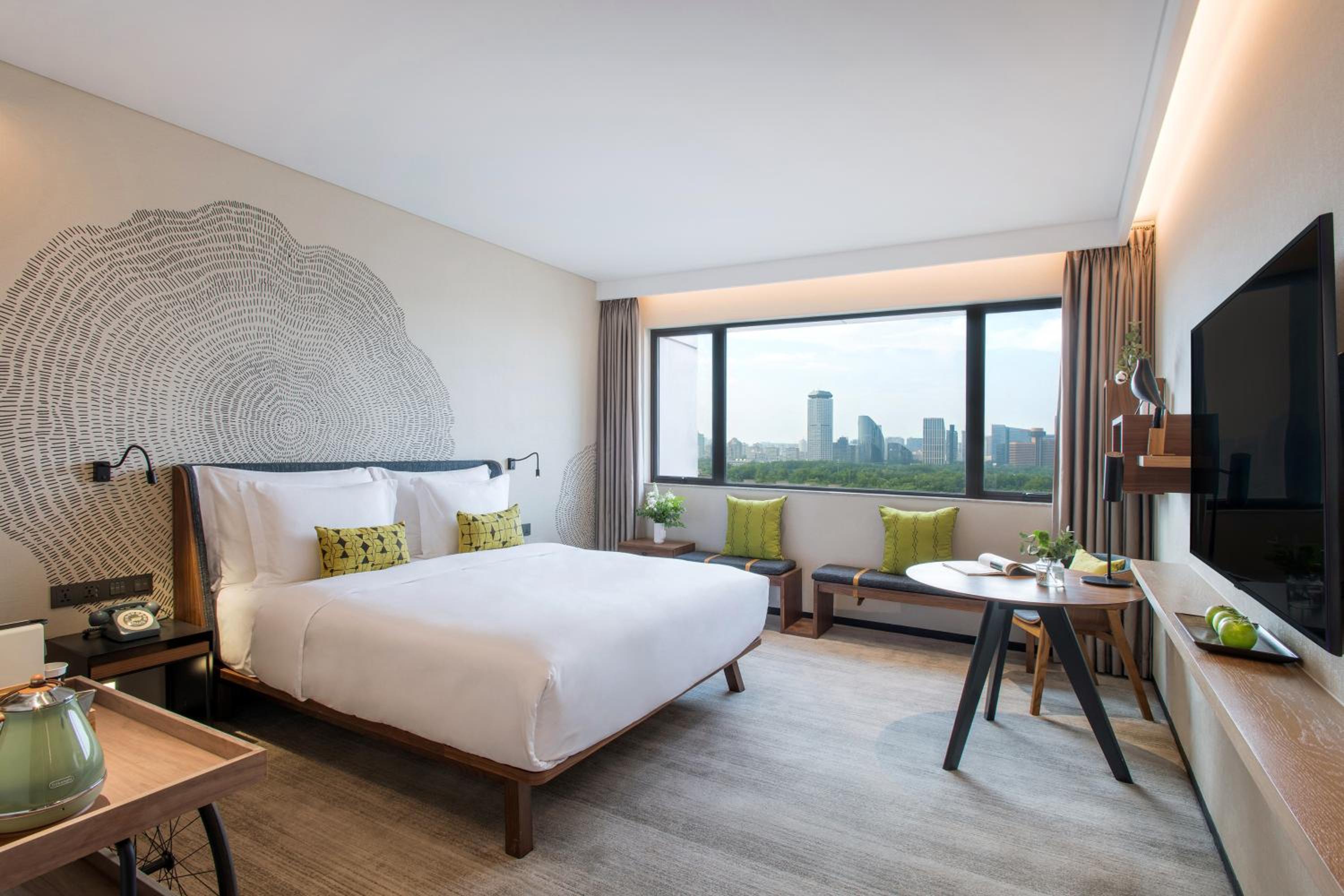King Room with View - Photo 3