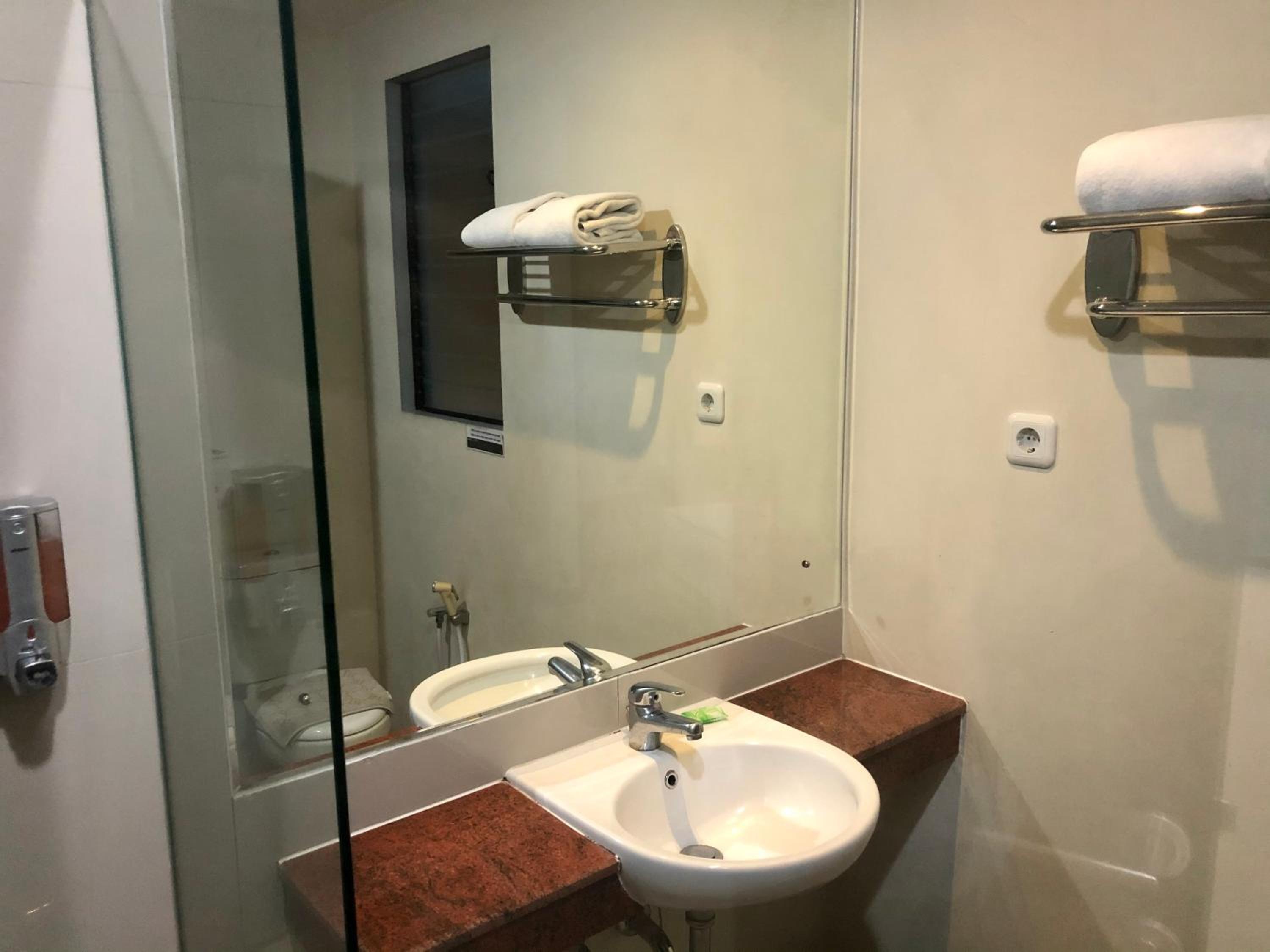 Standard Double Room photo 3