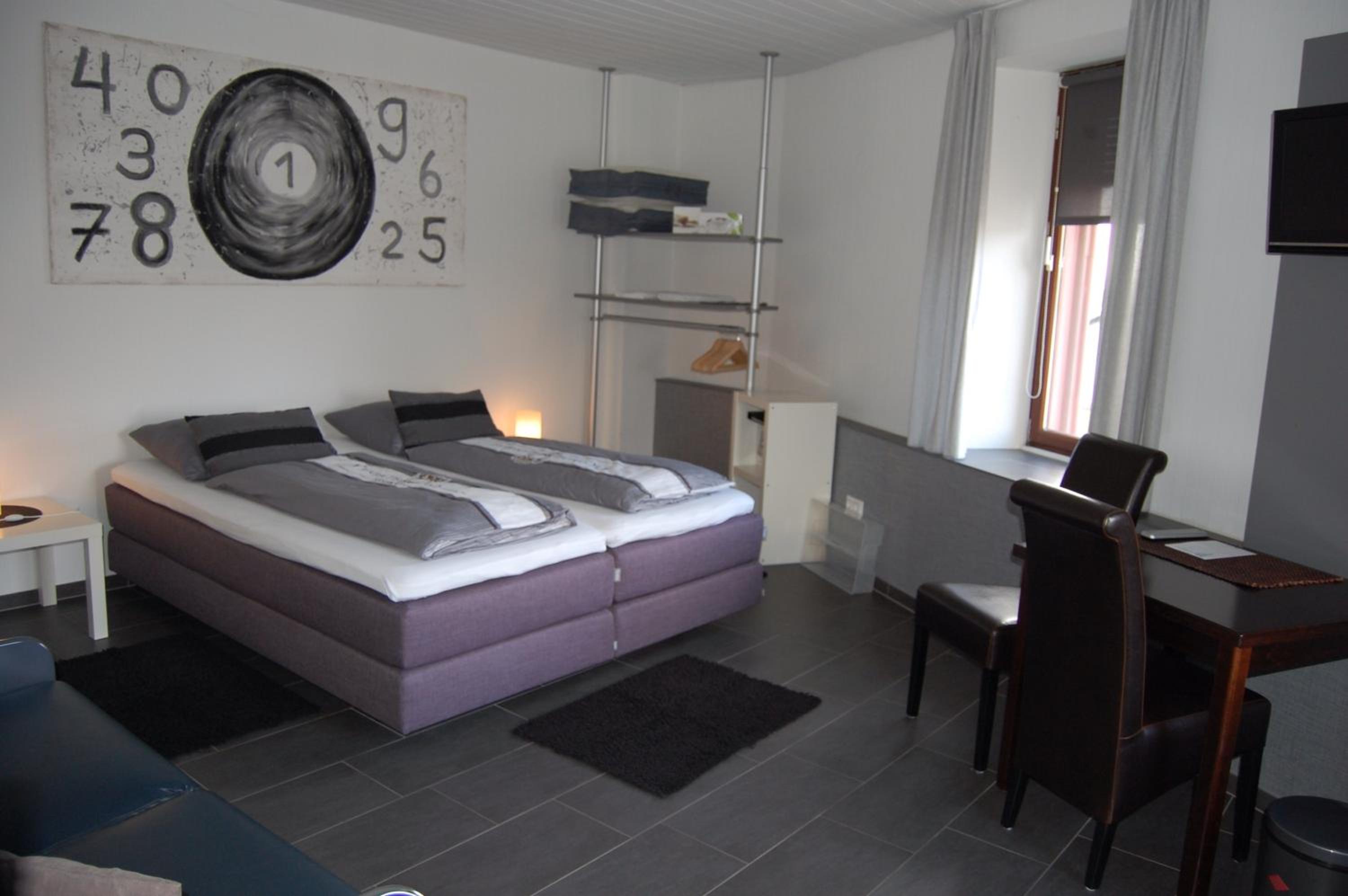 Standard Double Room - Photo 14