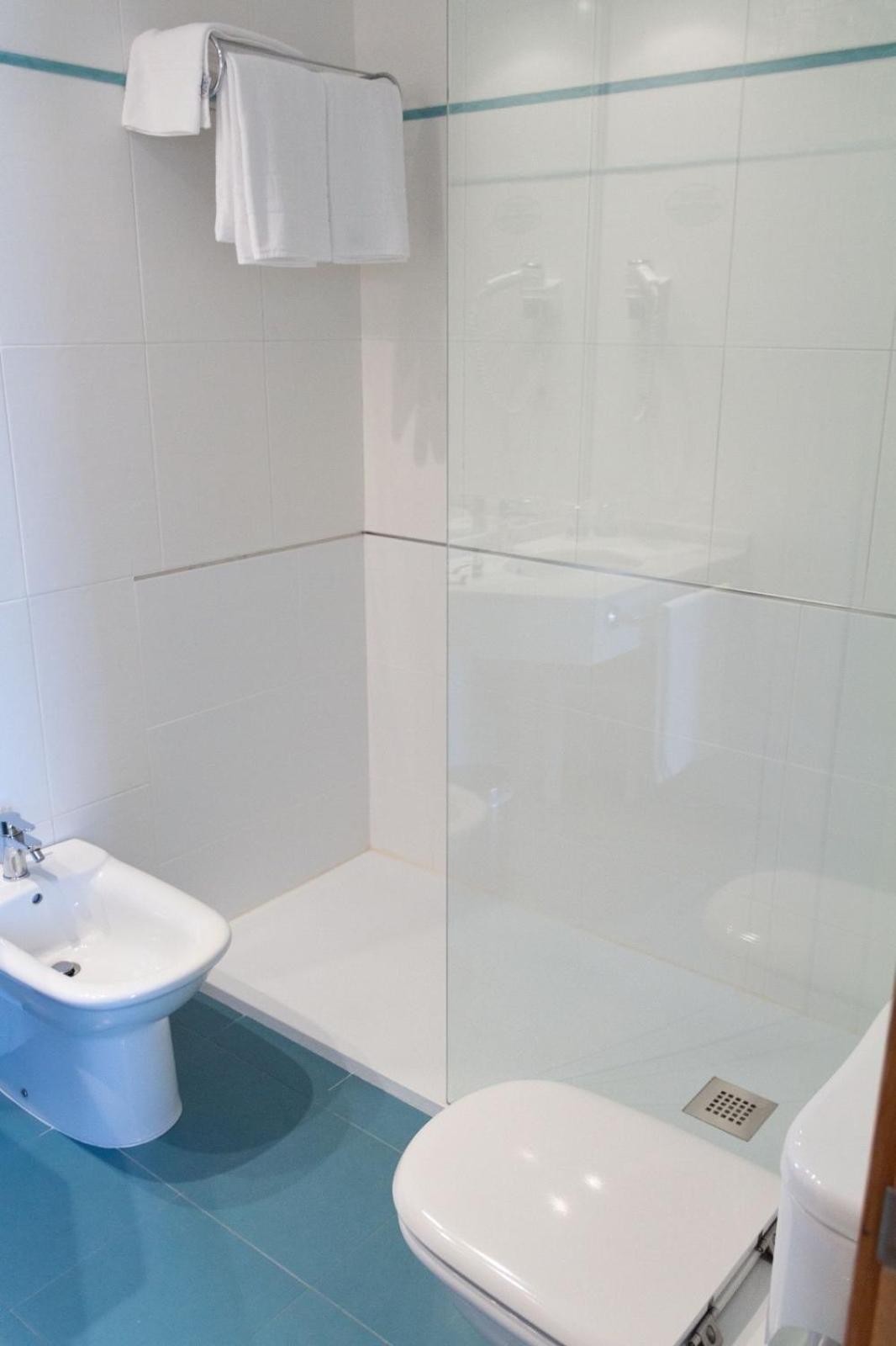 Double or Twin Room with Spa Access in Hotel Galatea photo 2