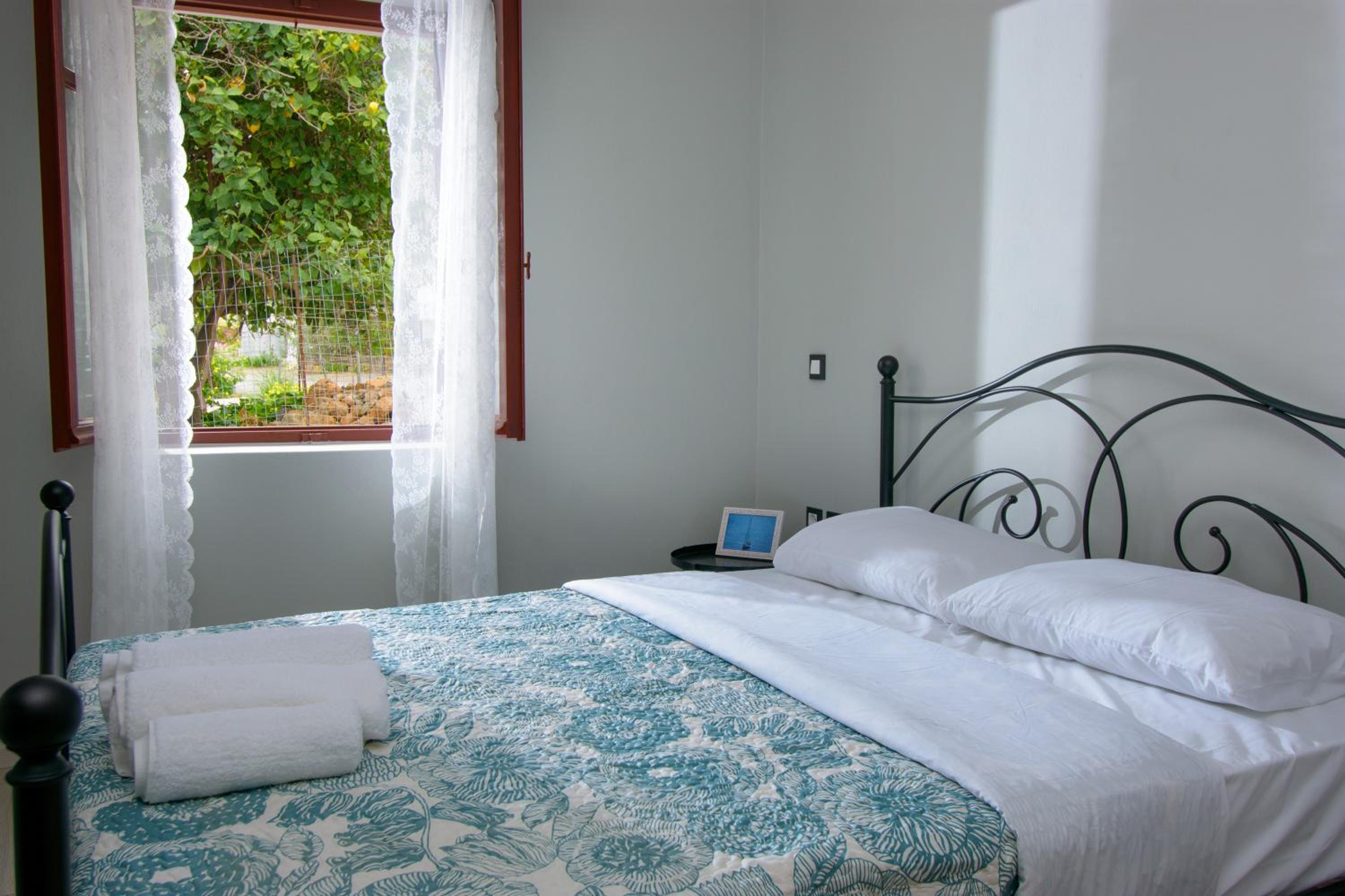 One-Bedroom House photo 2