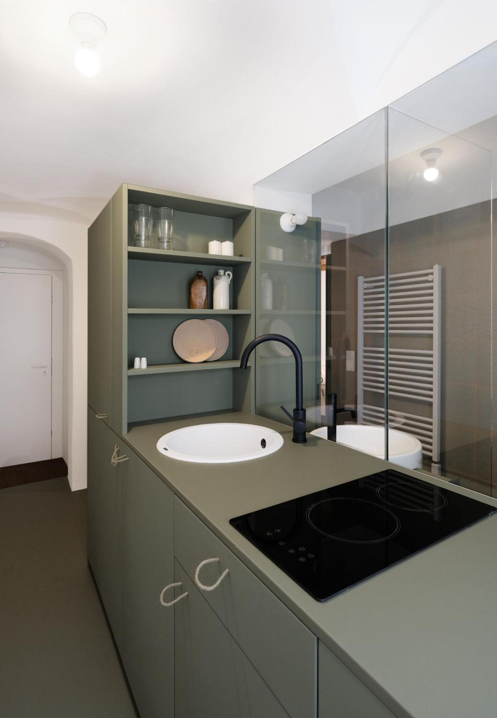 One-Bedroom Apartment - Photo 15