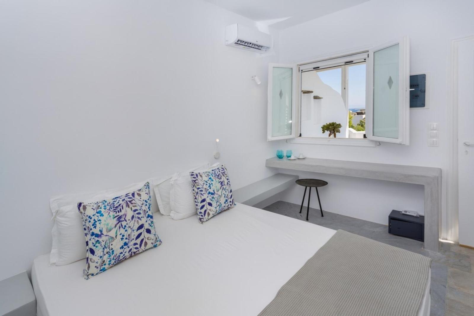 Suite - Photo 3