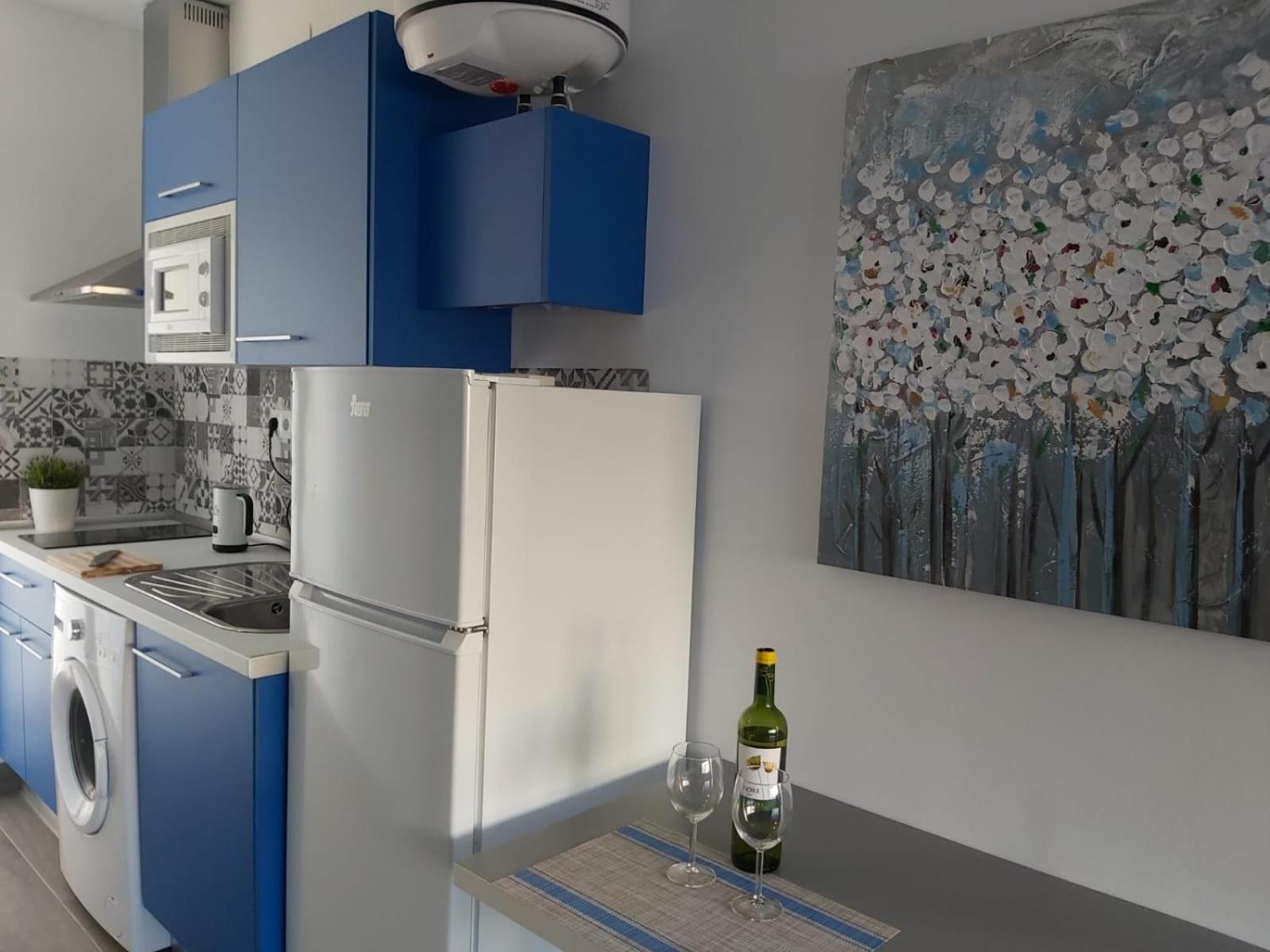 Apartment with Terrace photo 2