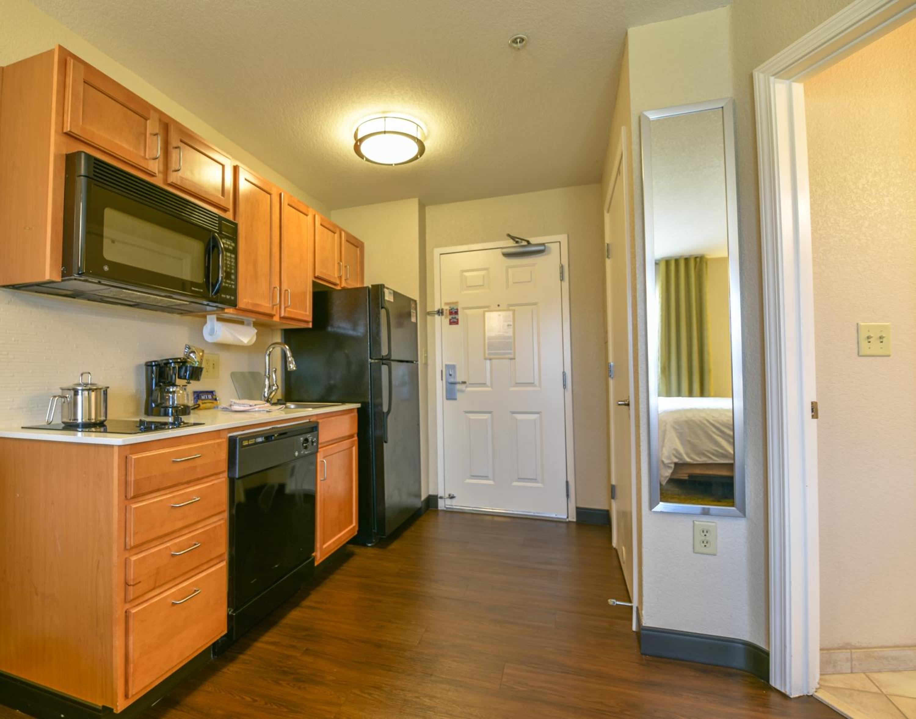 Queen Studio Suite