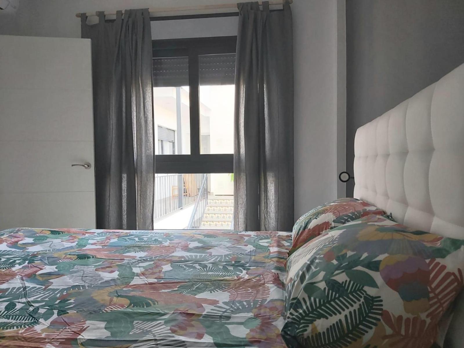 Apartment with Terrace - Photo 3