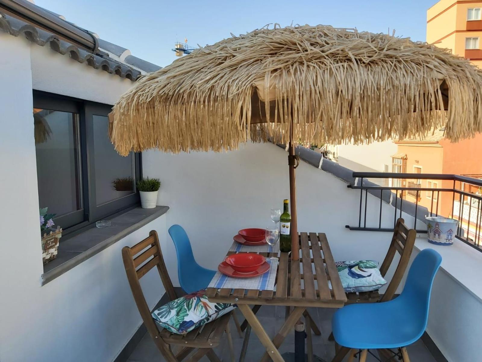 Apartment with Terrace - Photo 8