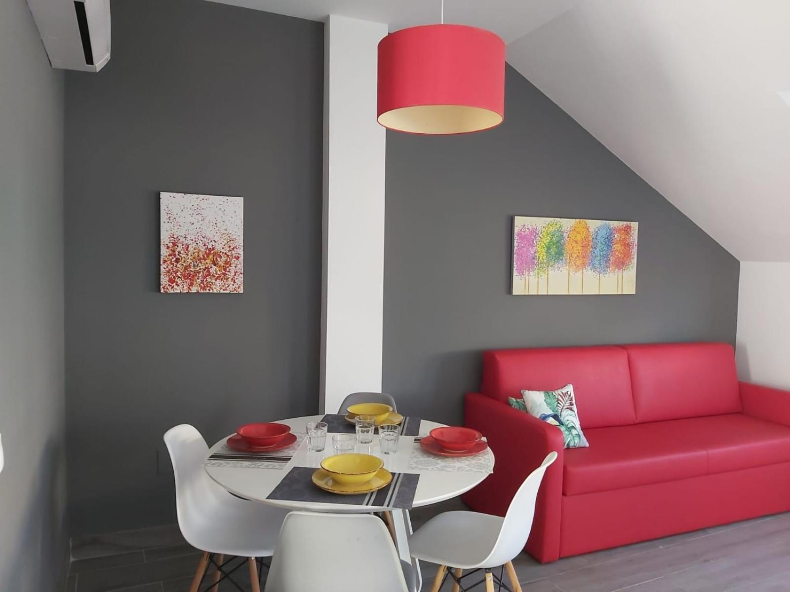 Apartment with Terrace - Photo 12