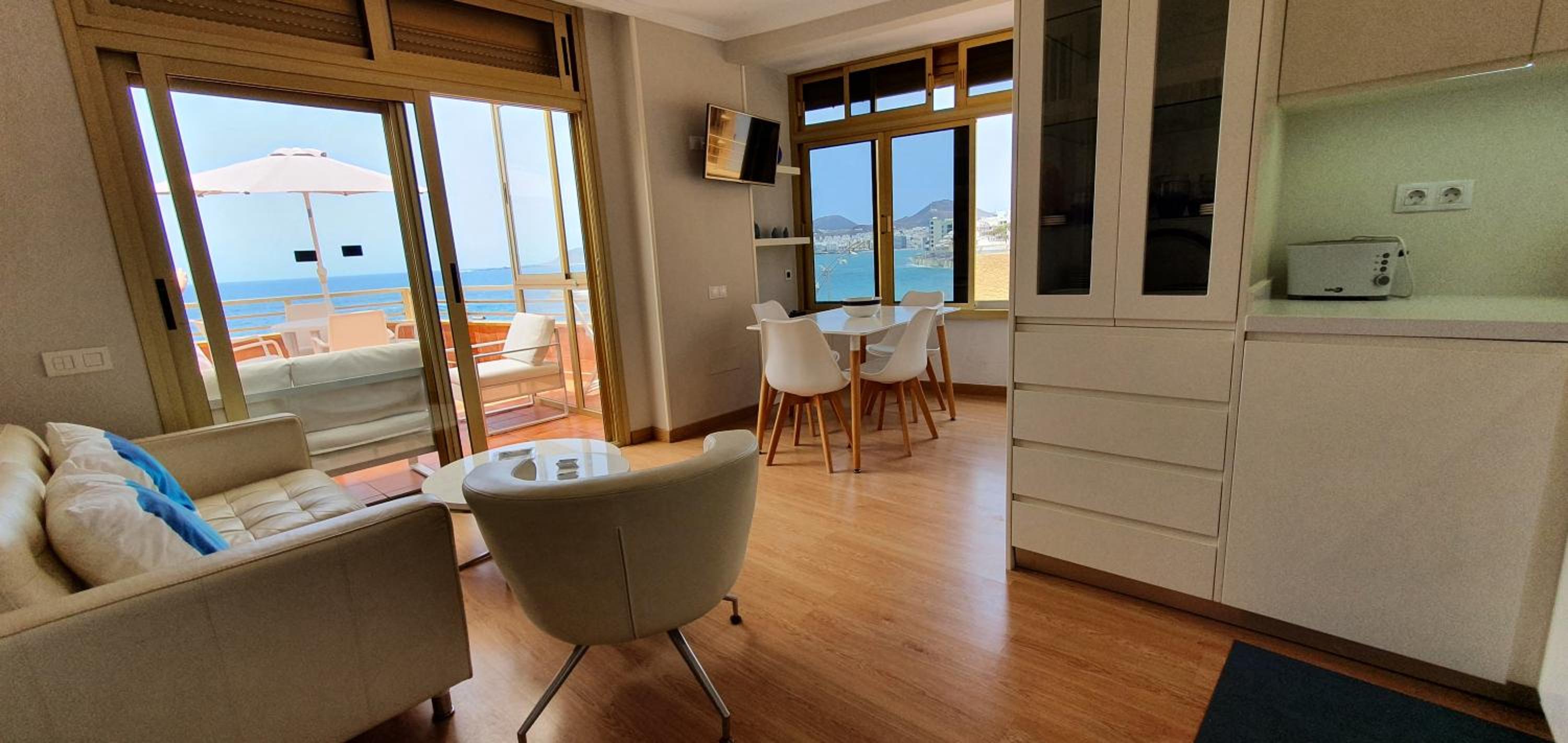 Apartamento con vista al mar