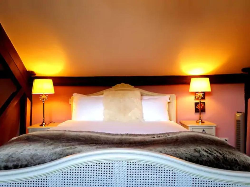 Deluxe Double Room with Bath photo 2
