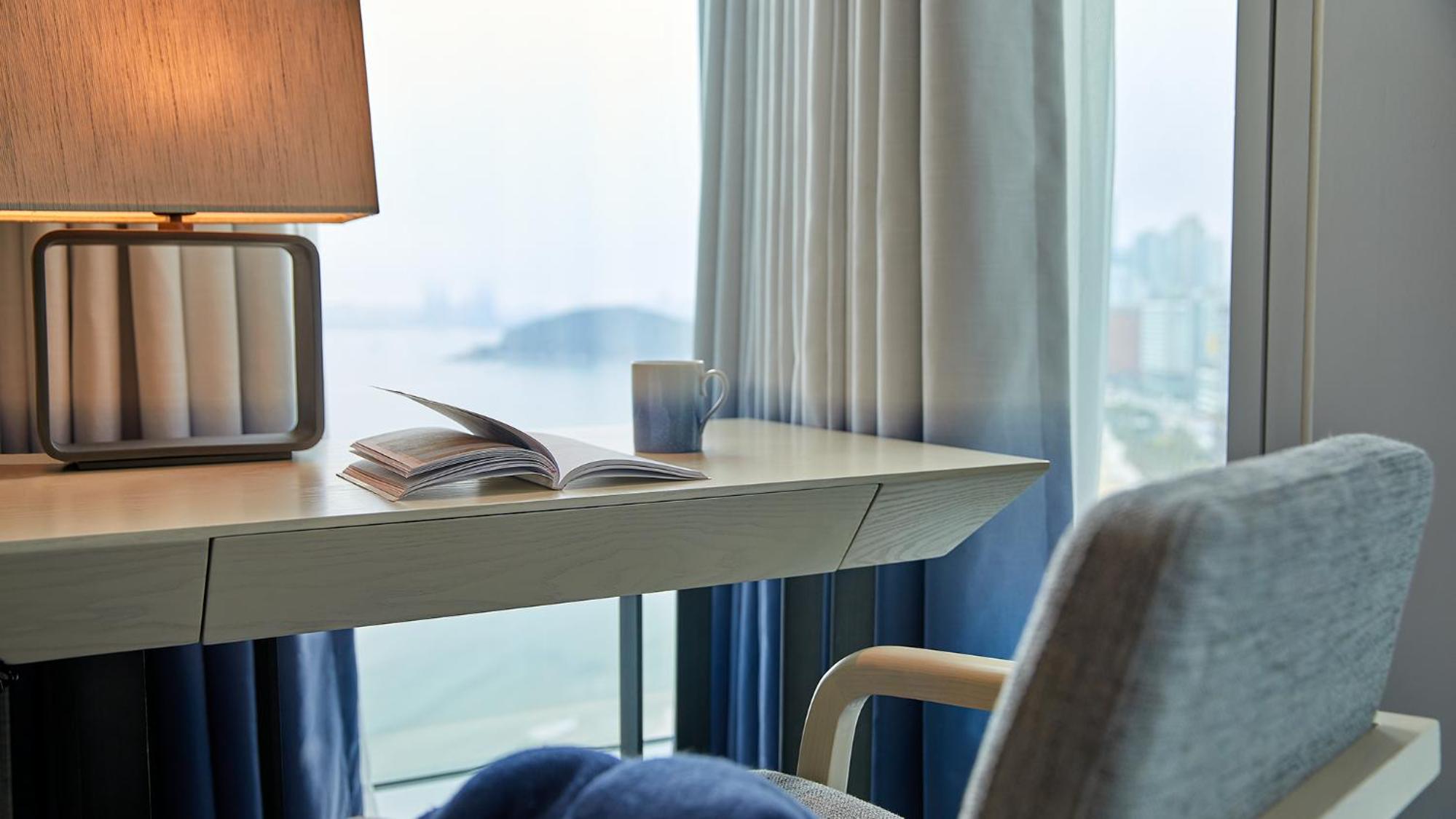 Premier Suite Double Room with Ocean View - Photo 4