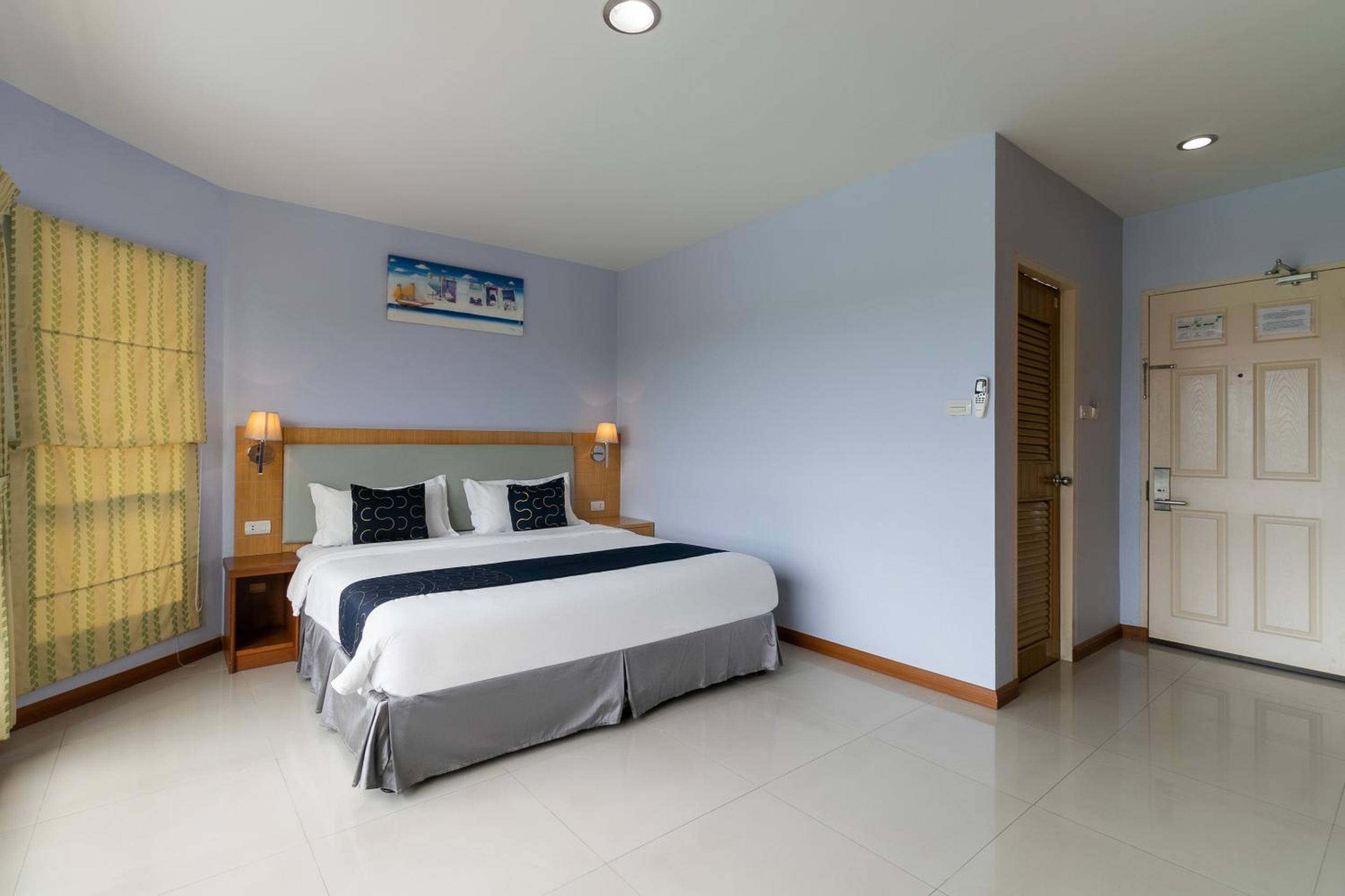 Standard Double Room - Photo 3