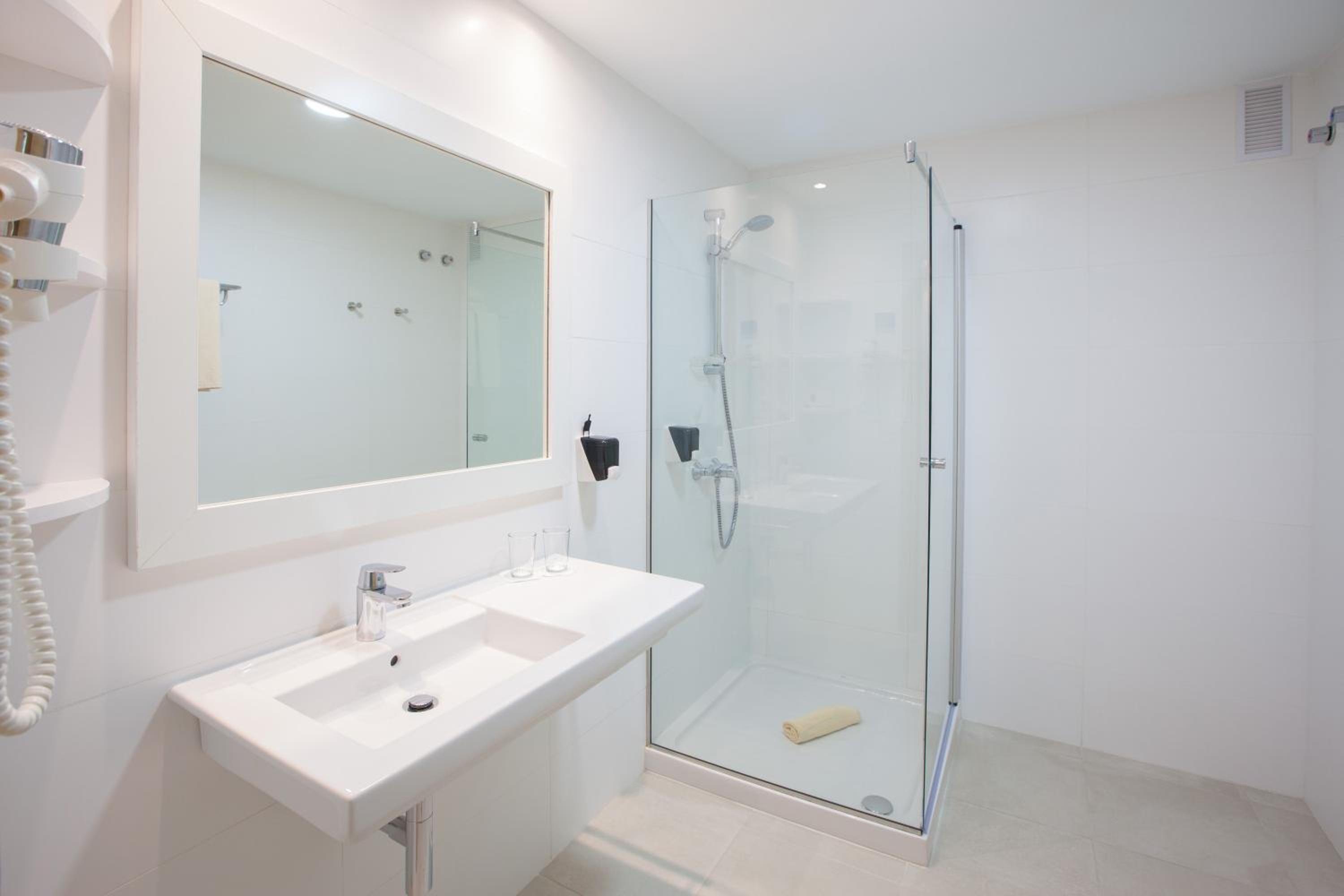 Studio (3 Adults) - Photo 4