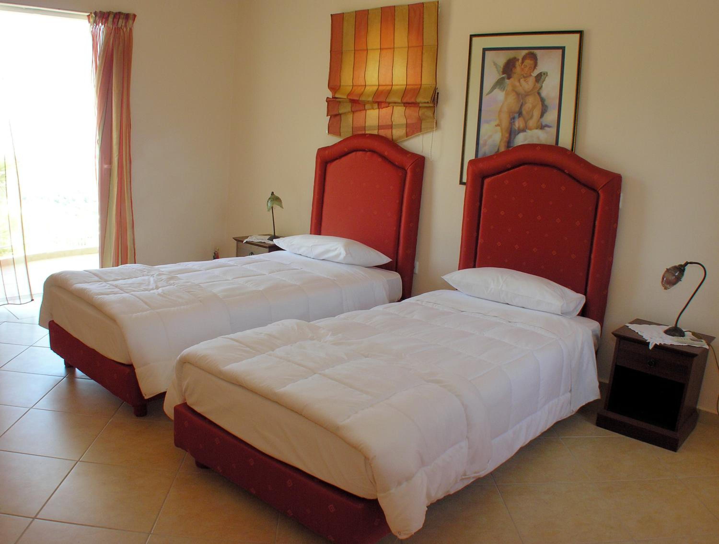 Villa 3 Chambres avec Piscine Privée - Villa Cottage du Professeur (2-6 Adultes)