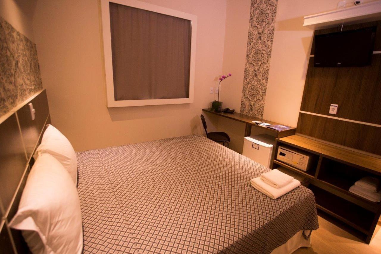 Standard King Room photo 1