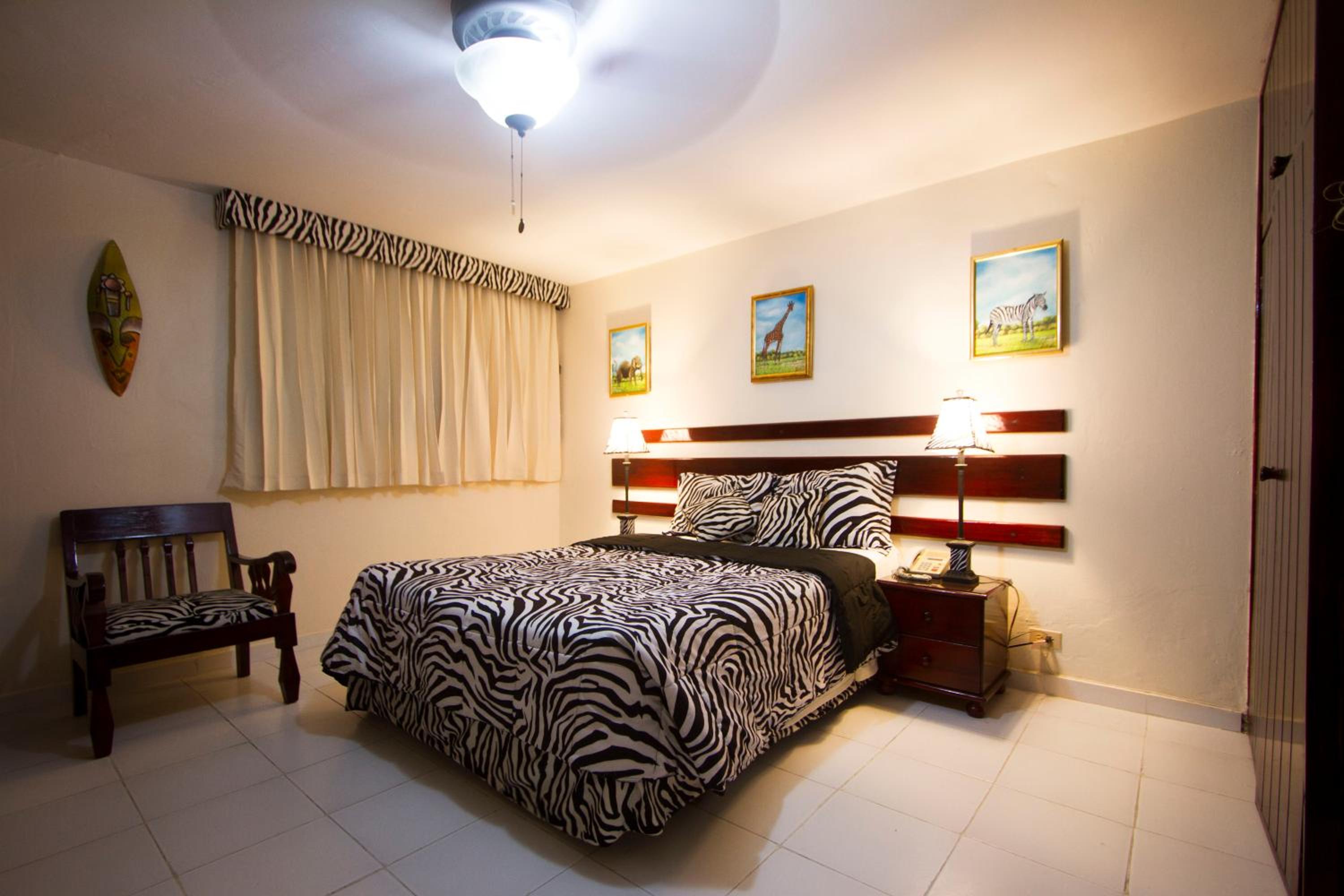 Queen Room photo 3
