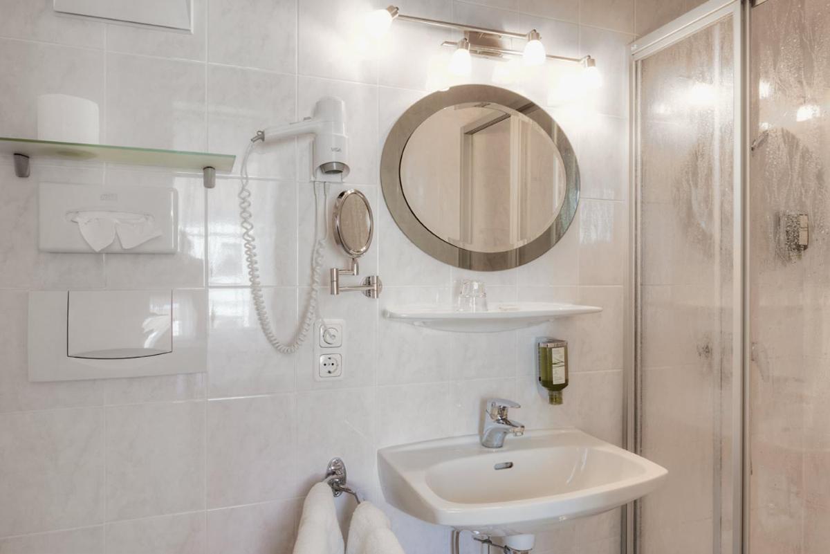 Single Room with Shower photo 2