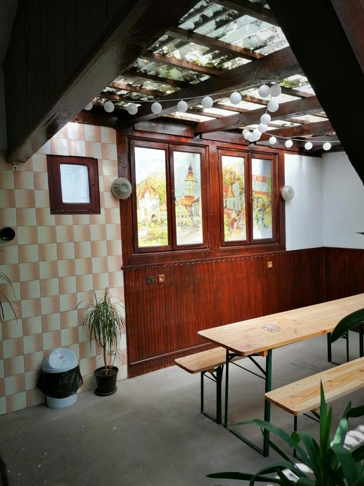 One-Bedroom Apartment - Photo 5