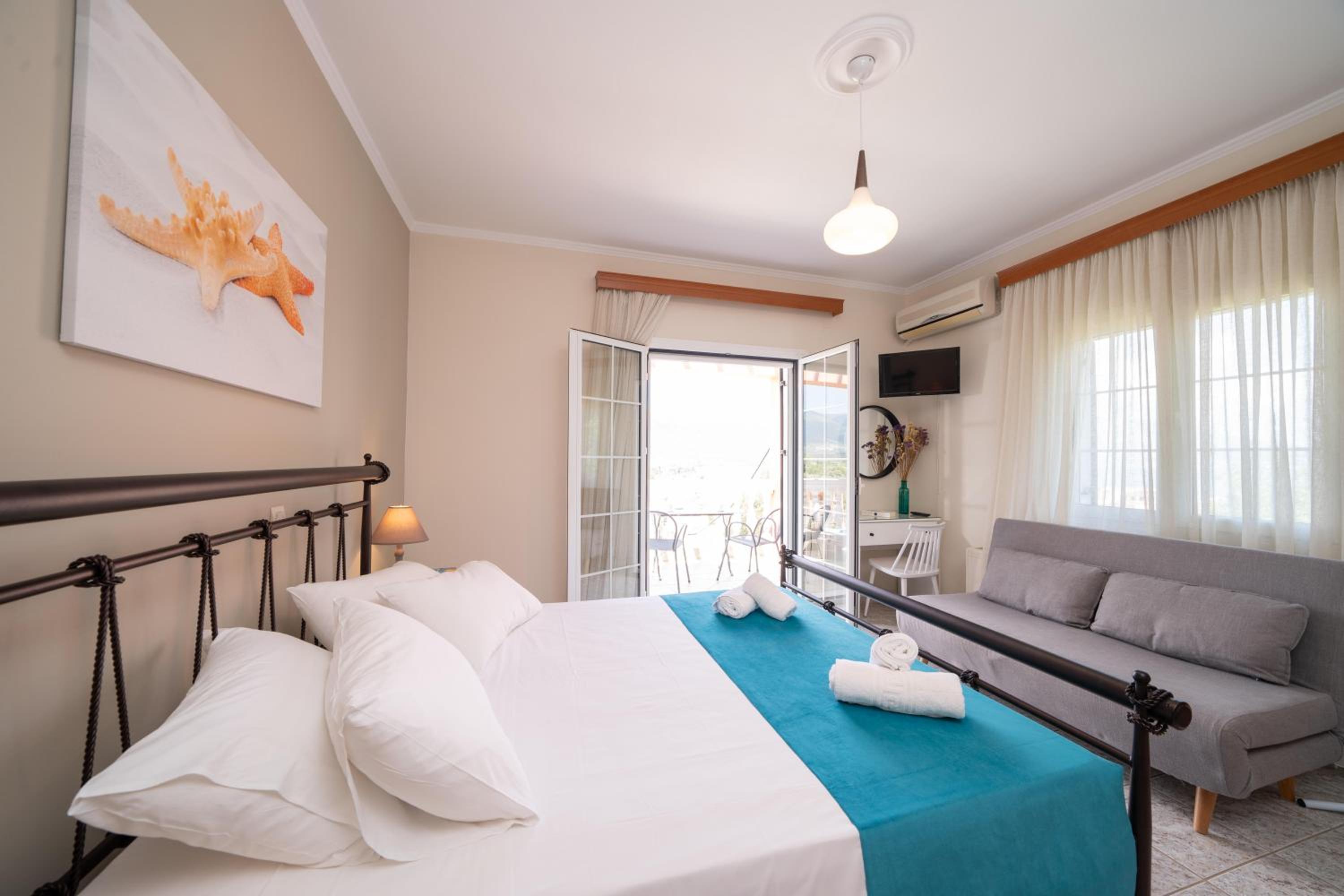 Studio with Sea View photo 1