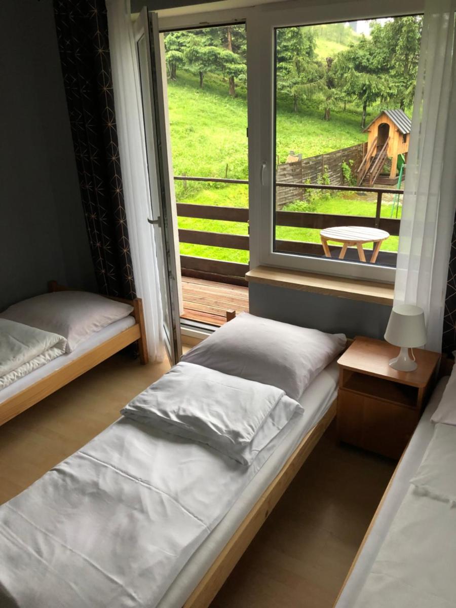 Quadruple Room with Mountain View photo 3