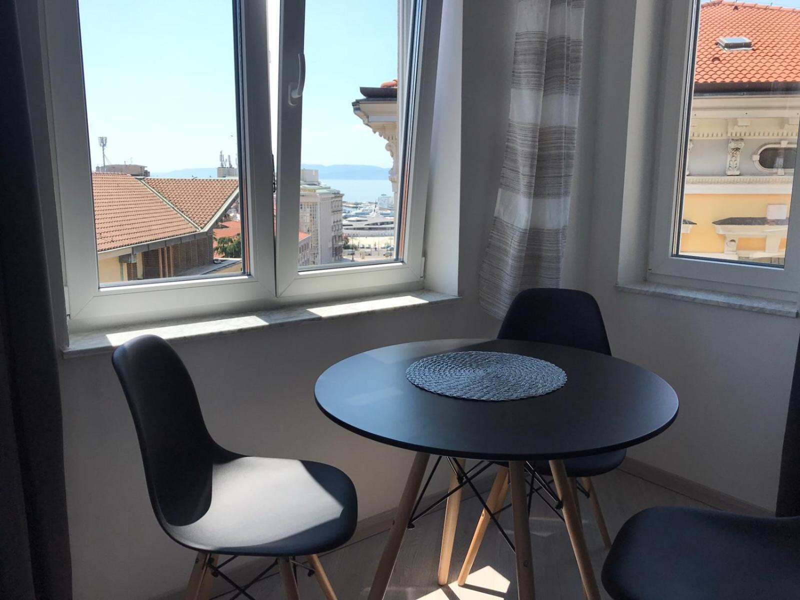 One-Bedroom Apartment - Photo 19