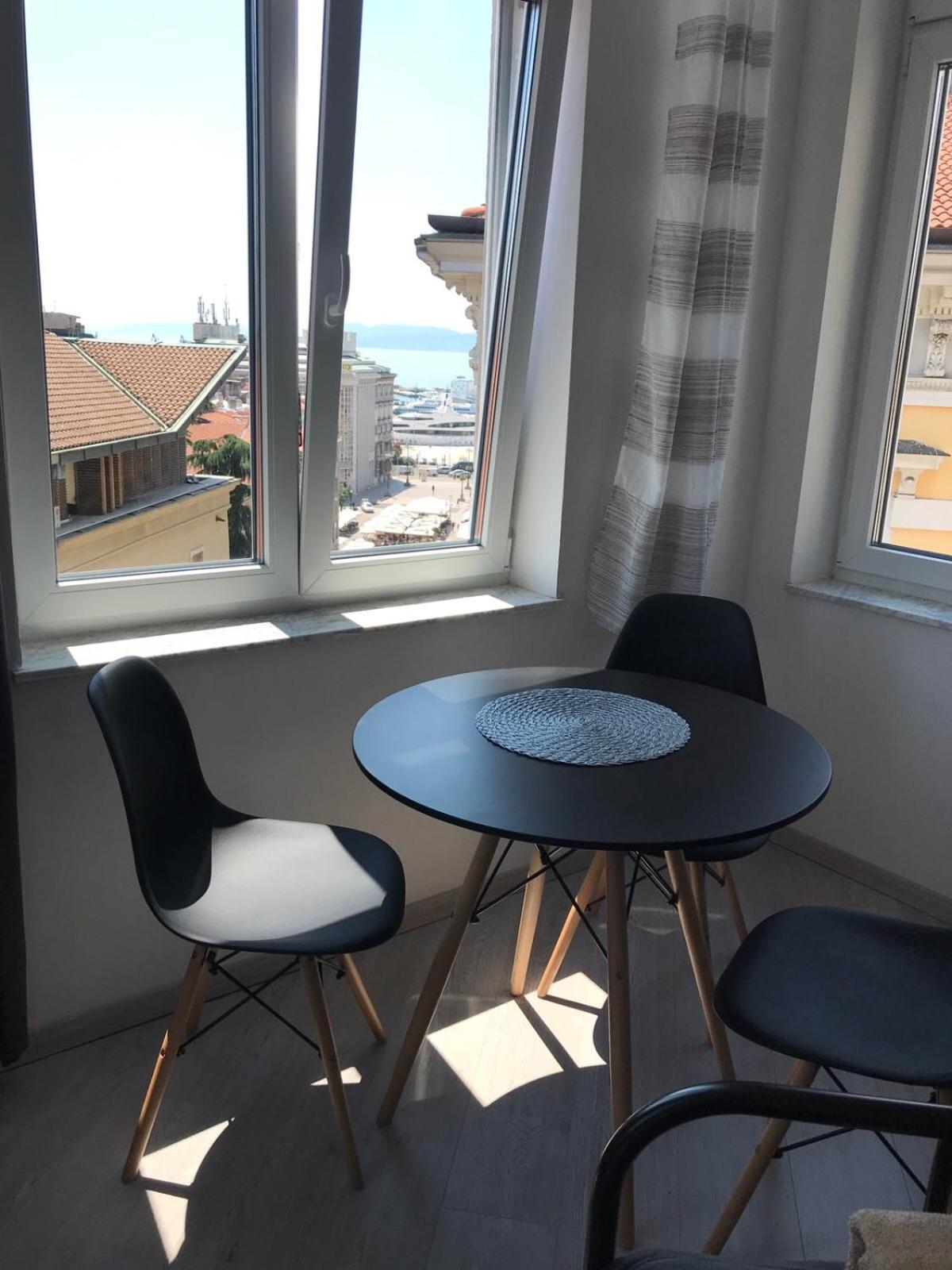 One-Bedroom Apartment - Photo 17