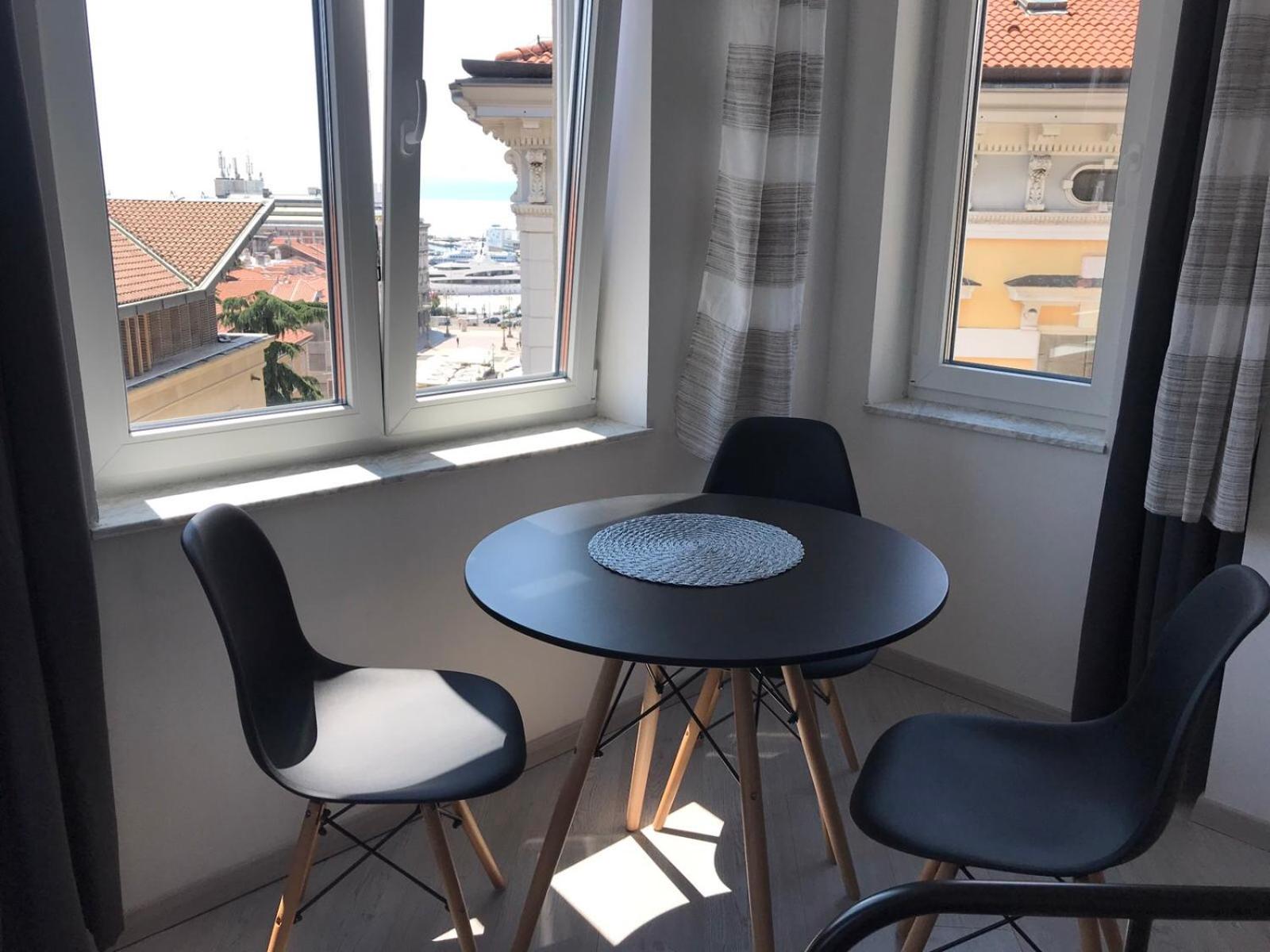 One-Bedroom Apartment - Photo 16