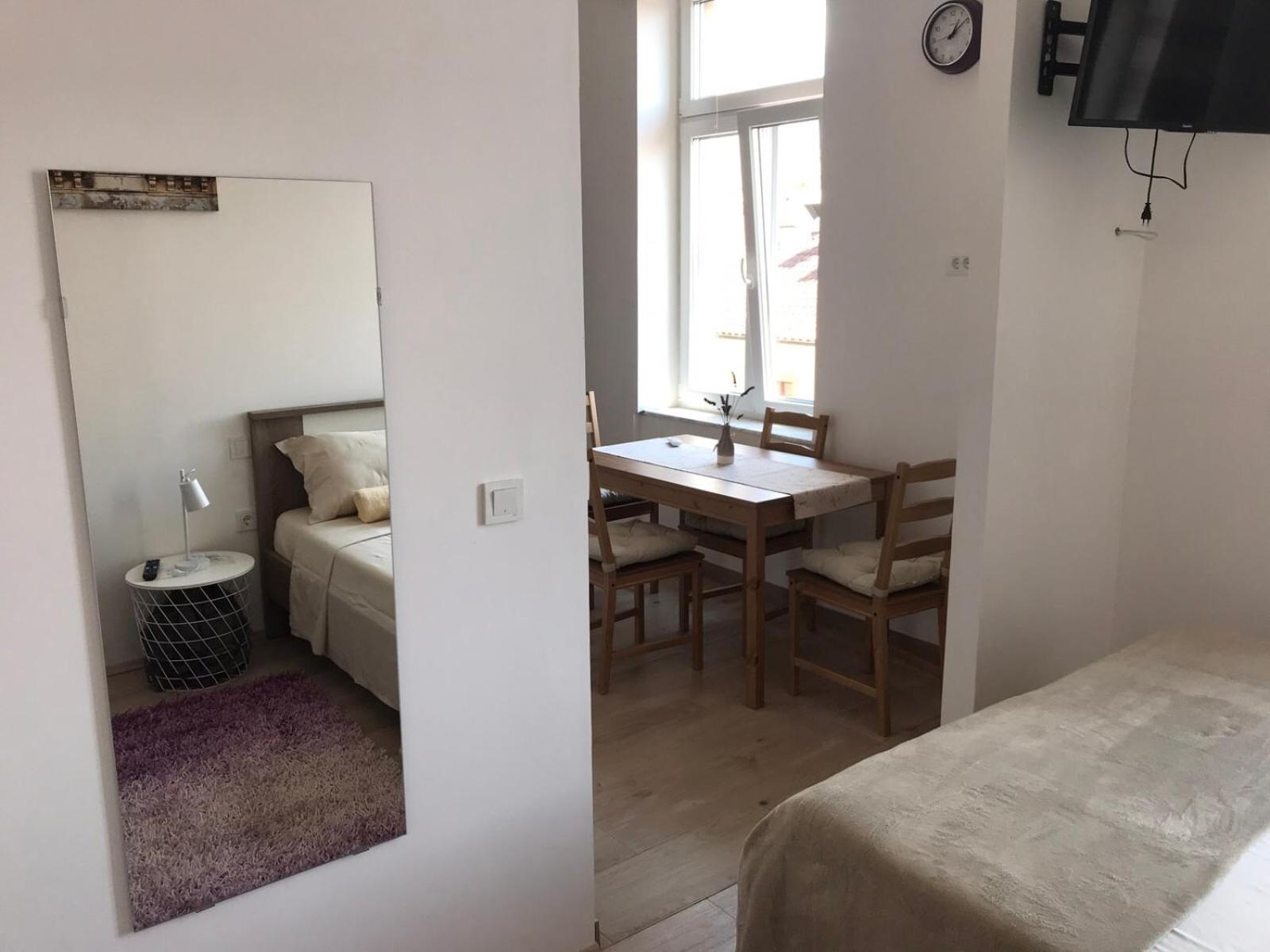 One-Bedroom Apartment - Photo 21