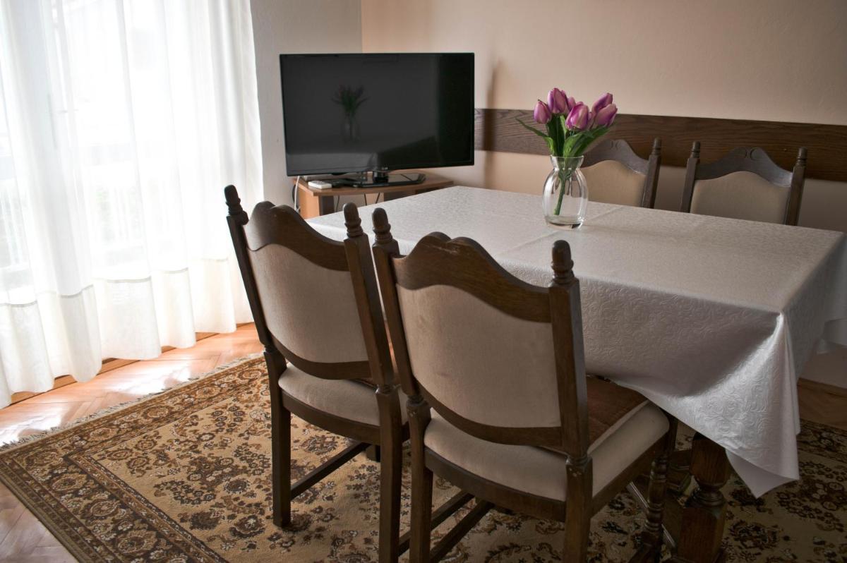 Three-Bedroom Apartment photo 1