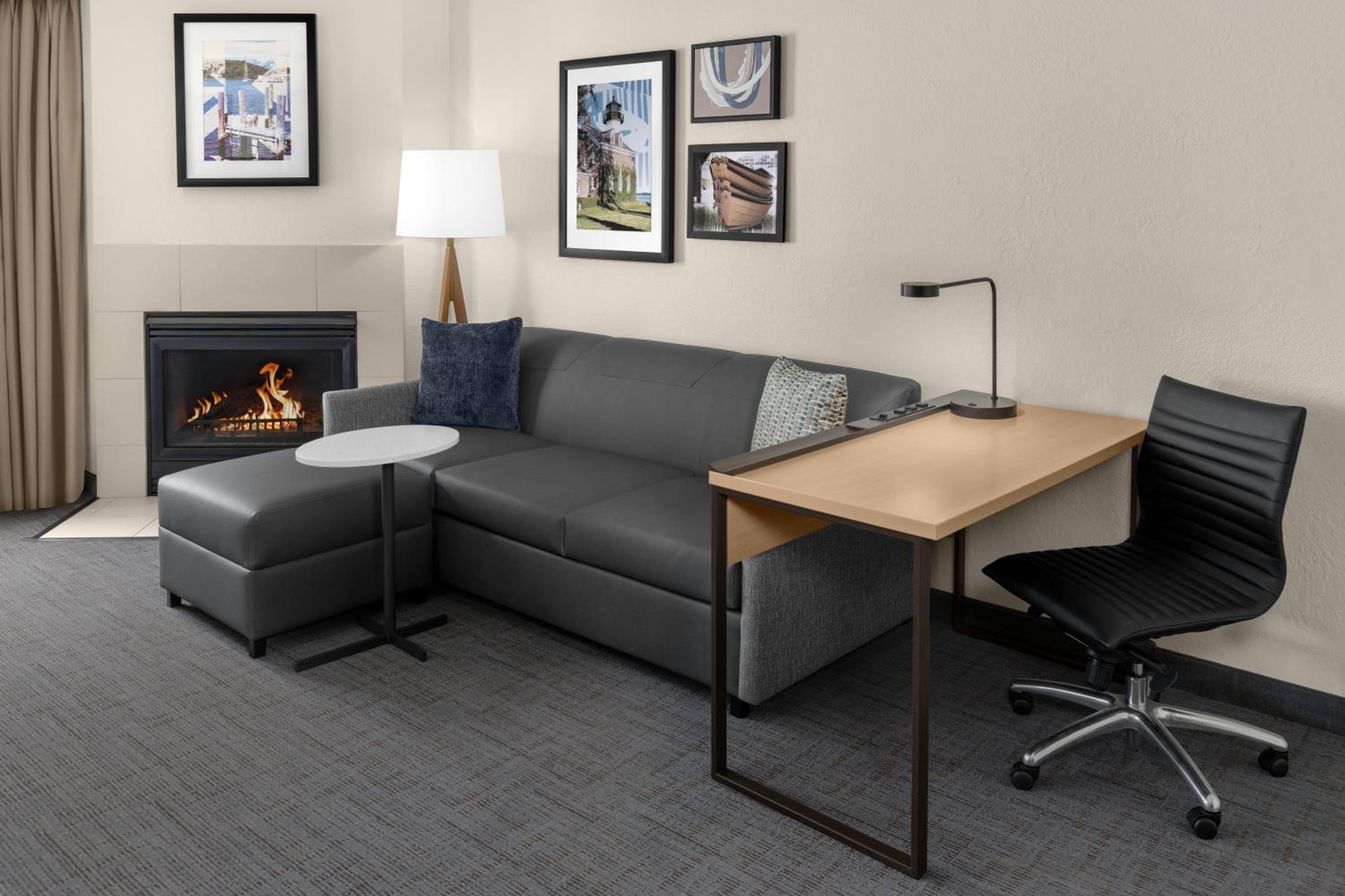 King Studio with Sofa Bed