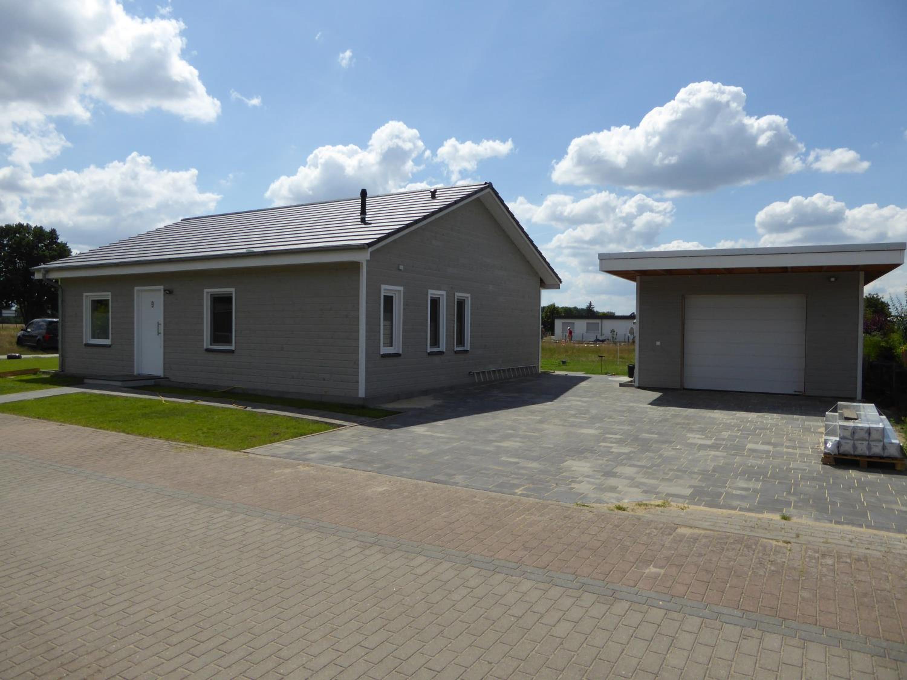 Two-Bedroom House photo 3