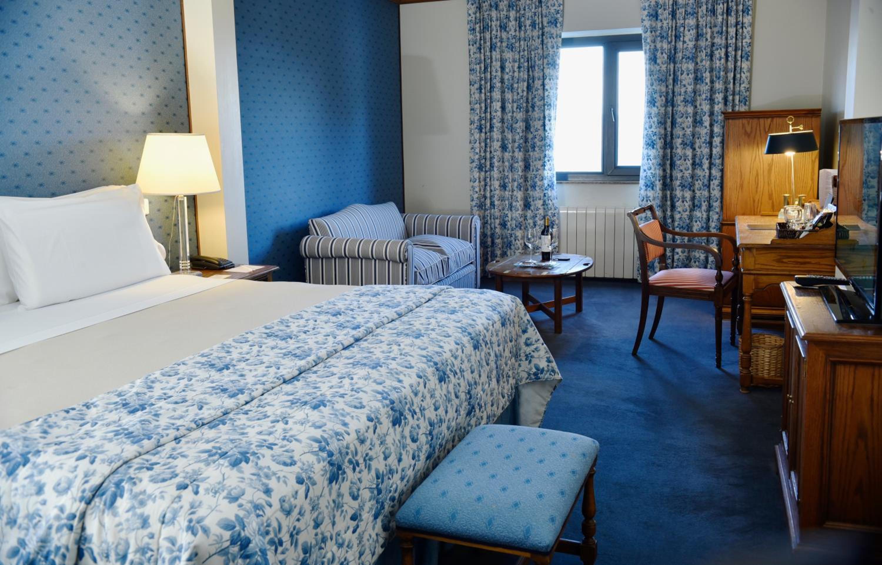 Junior Suite with Mountain View