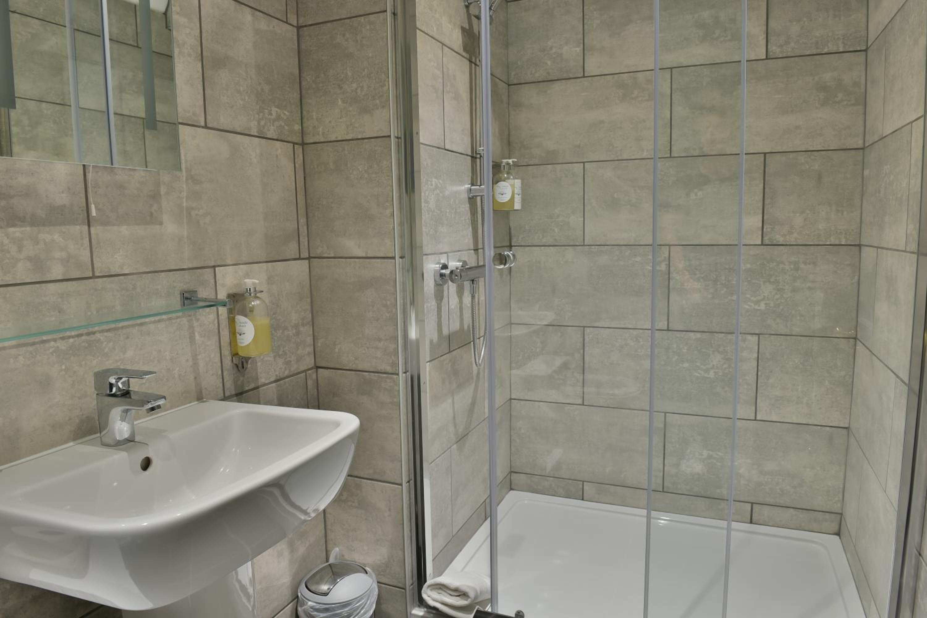 Superior Double Room - Photo 10