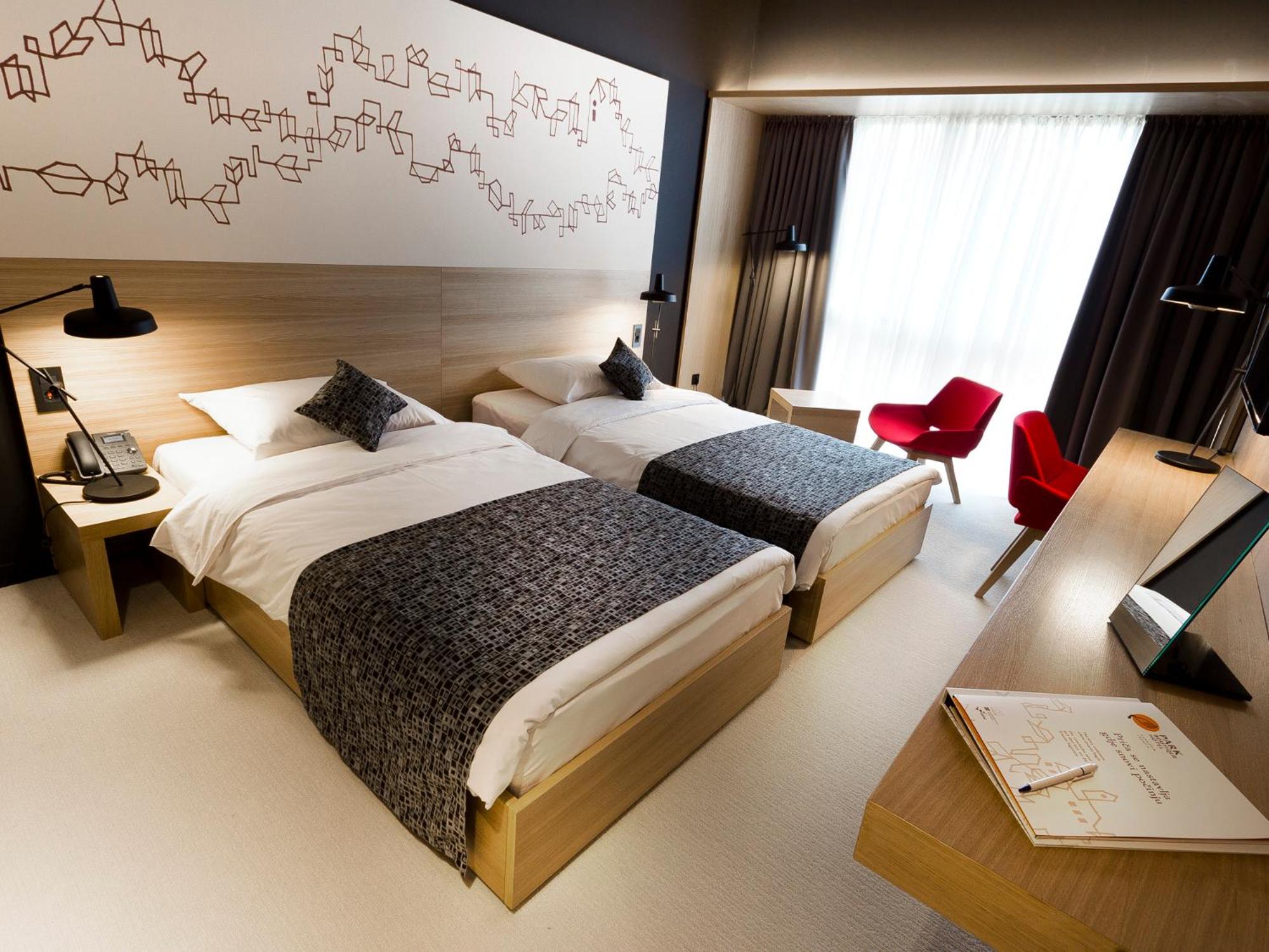 Deluxe Double or Twin Room - Photo 4