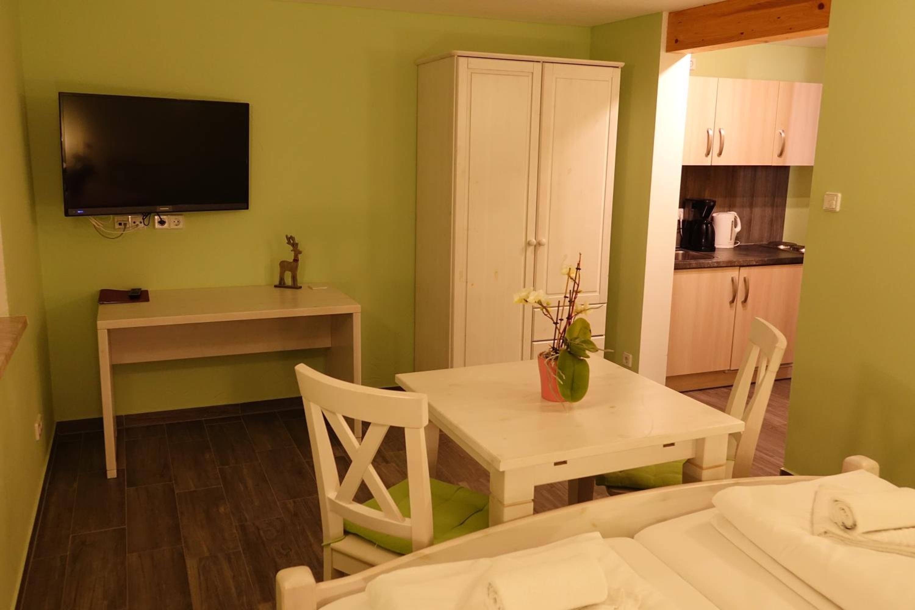 Standard Apartment - Photo 5