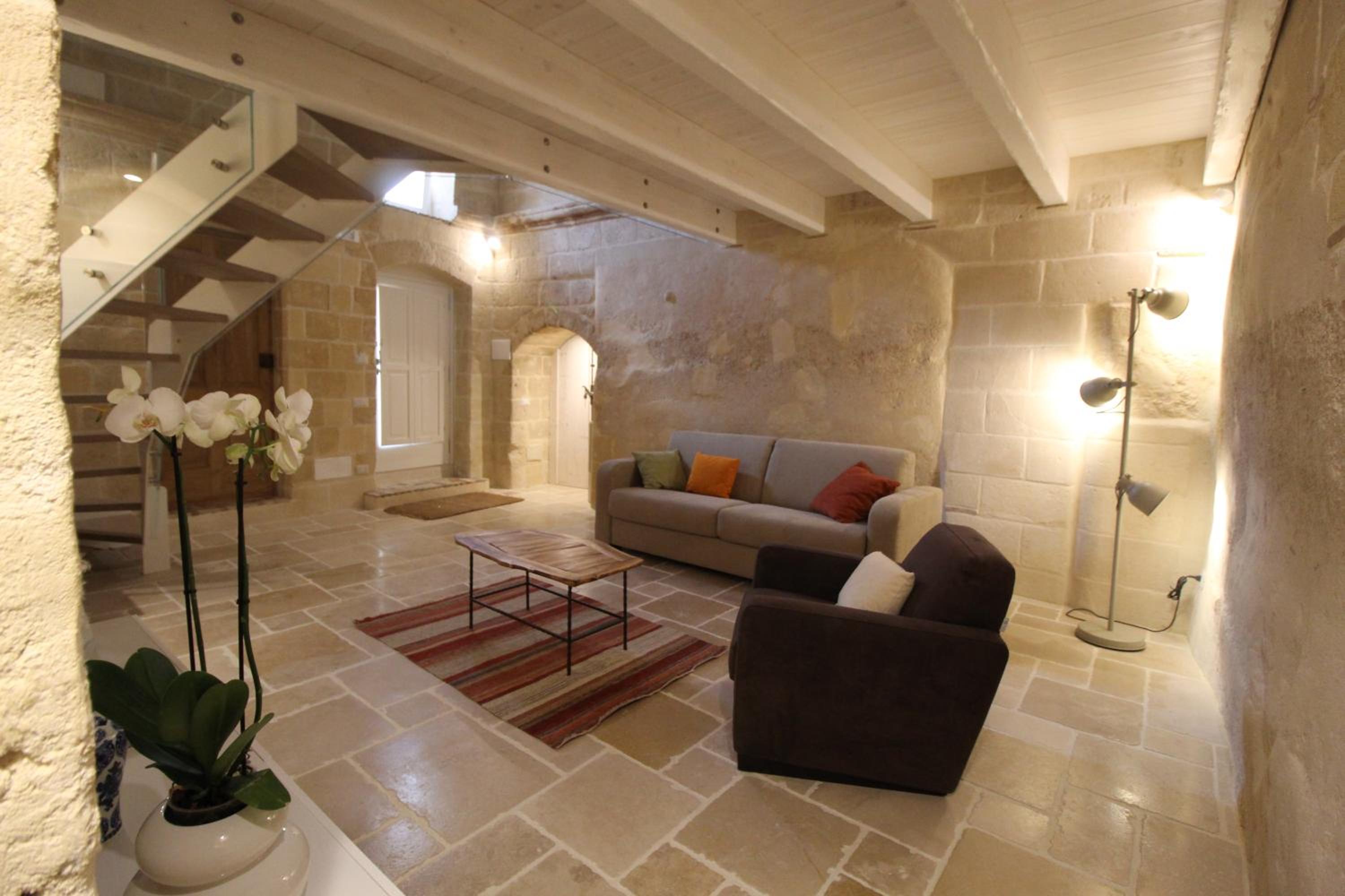 One-Bedroom House - Photo 3